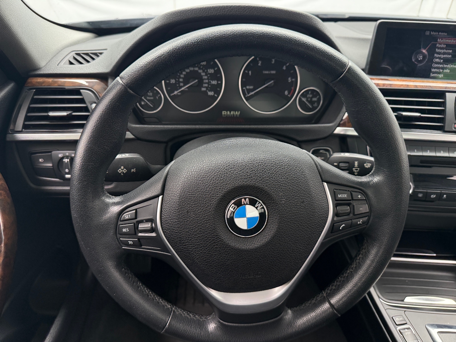 Thumbnail: 2014 BMW 3 Series - 4