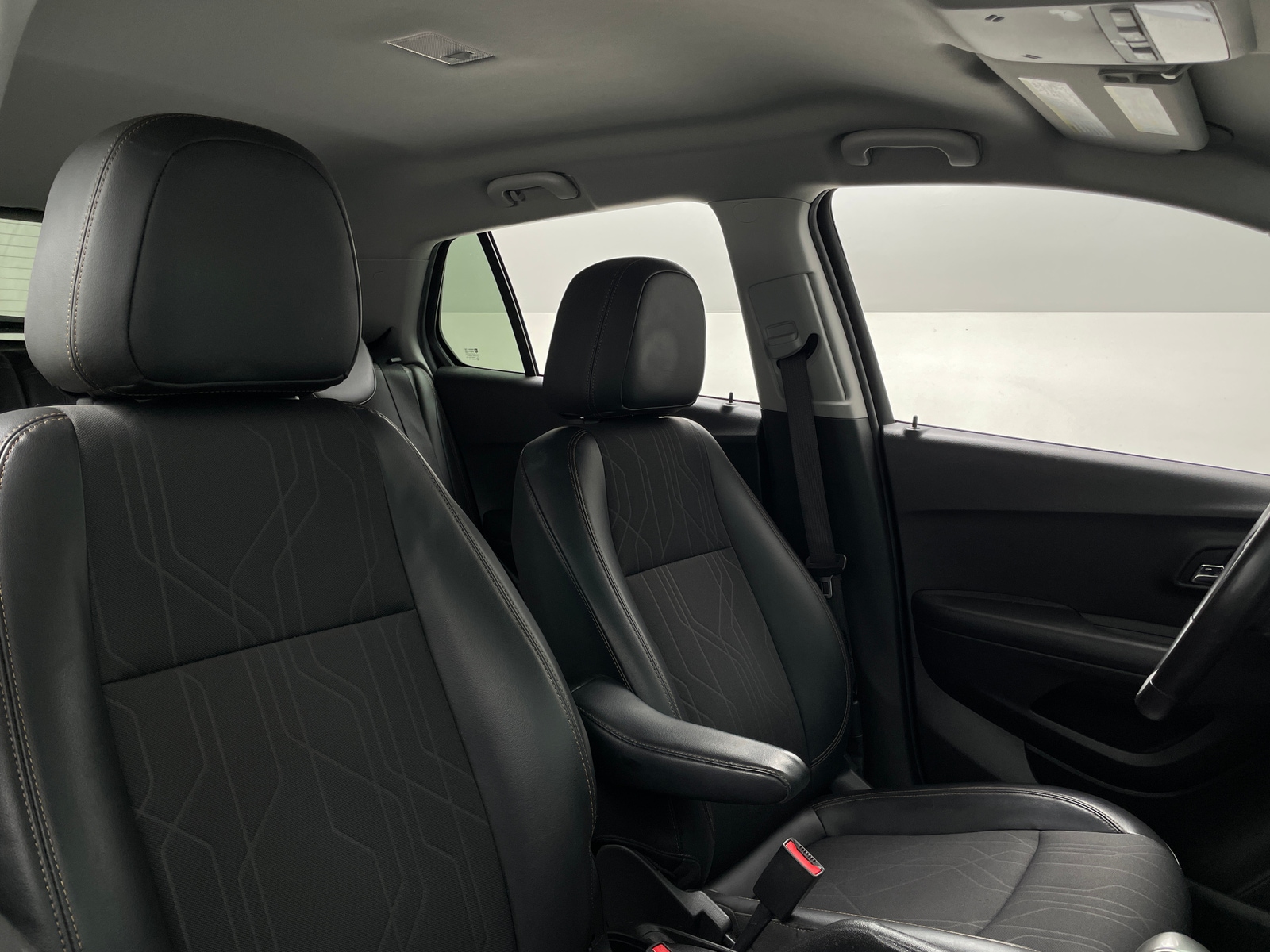 Thumbnail: 2020 Chevrolet Trax - 2