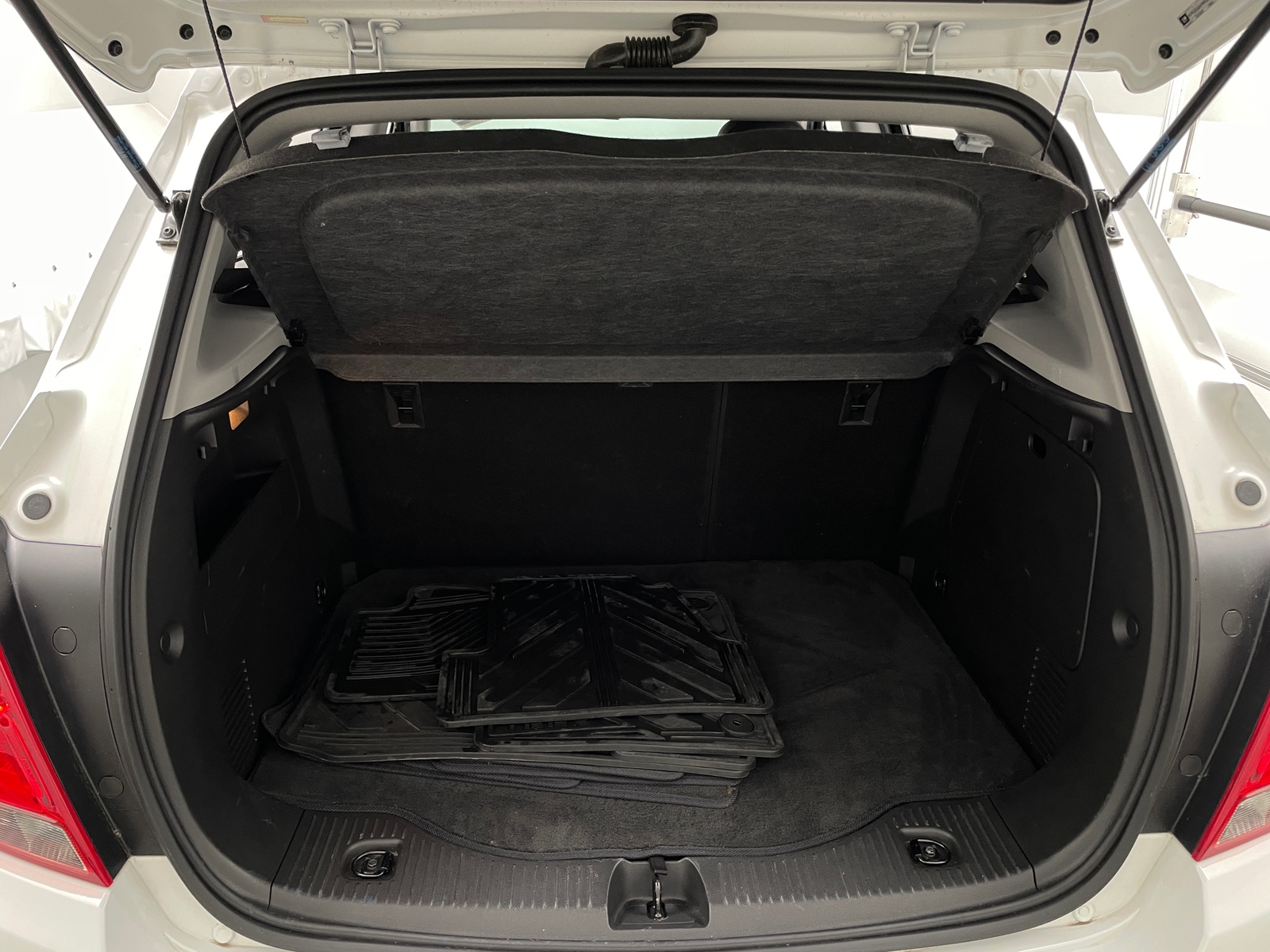 Thumbnail: 2020 Chevrolet Trax - 7