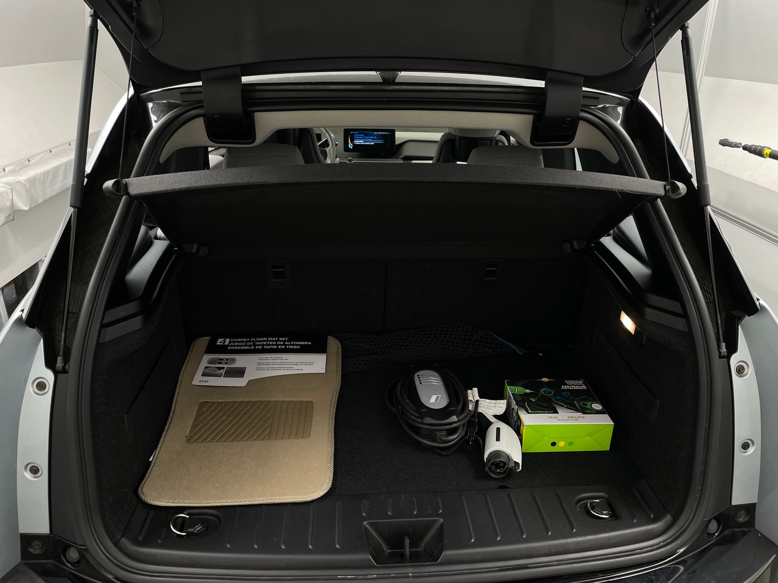 Thumbnail: 2015 BMW i3 - 6
