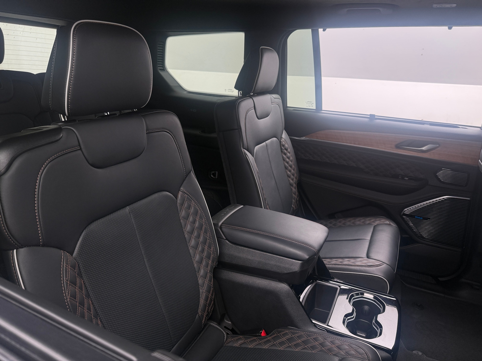 Thumbnail: 2025 Jeep Grand Cherokee L - 5