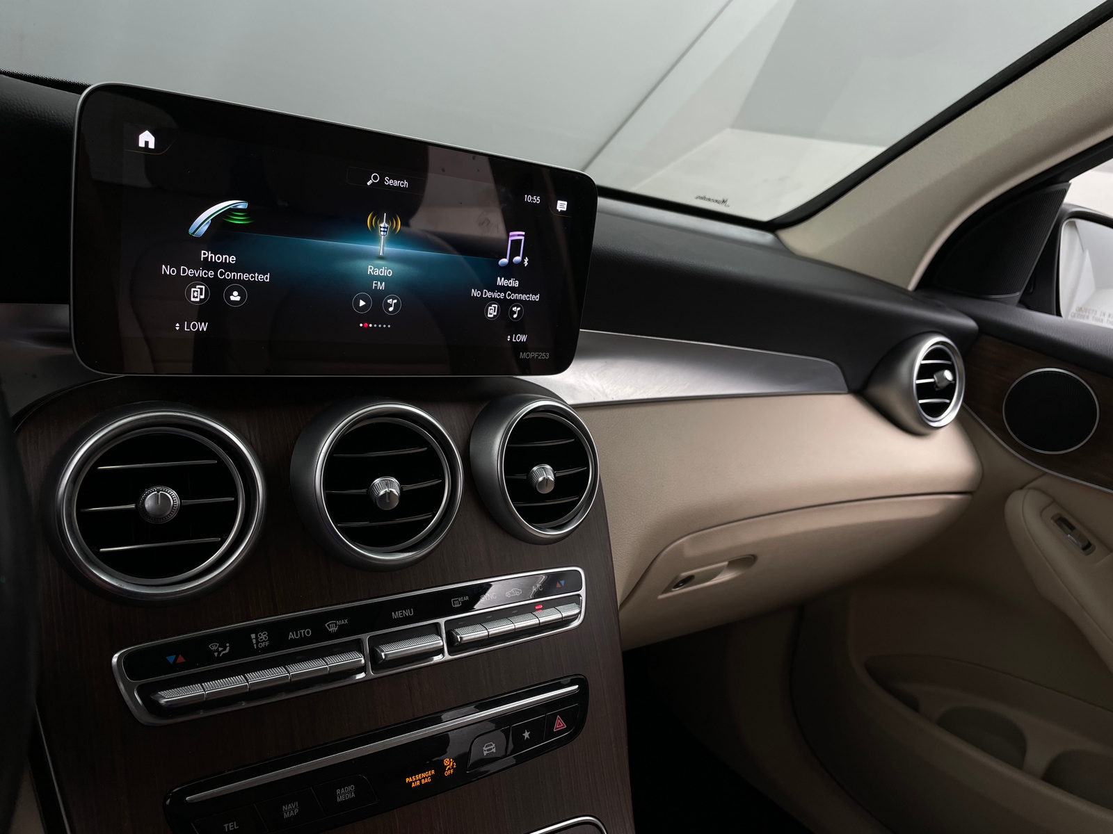 Thumbnail: 2021 Mercedes-Benz GLC - 3