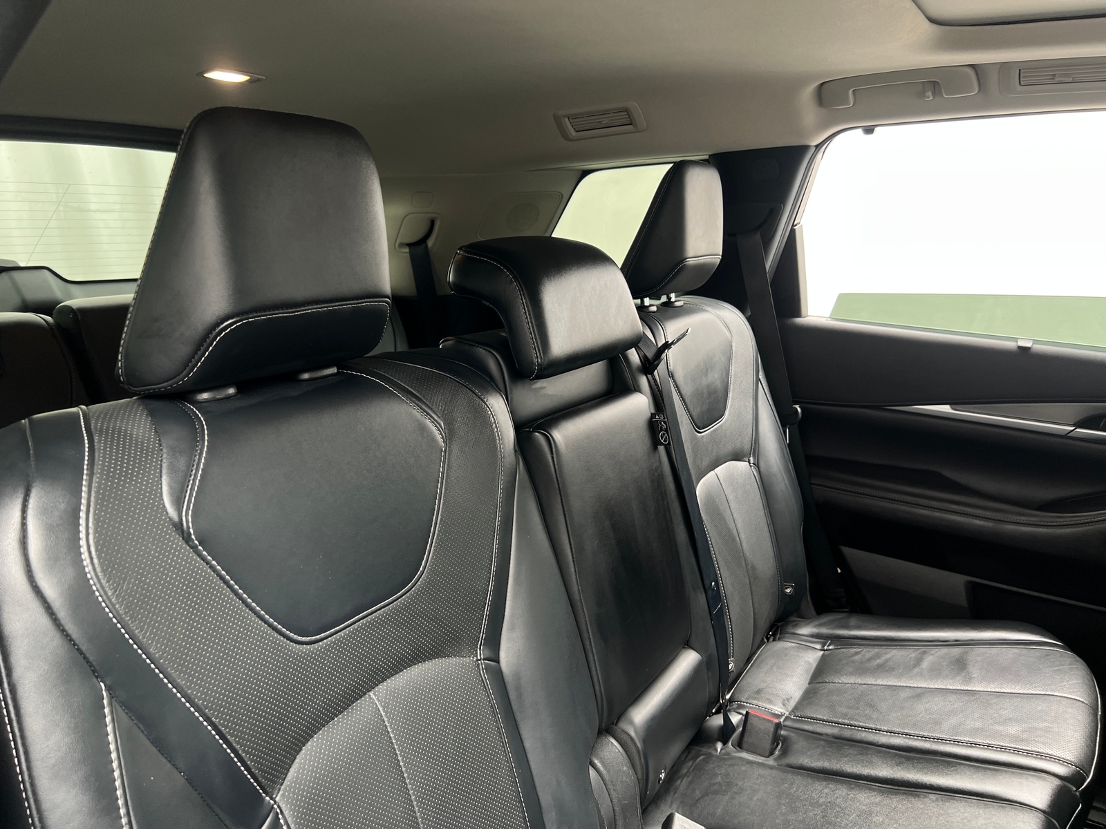 Thumbnail: 2023 INFINITI QX60 - 5