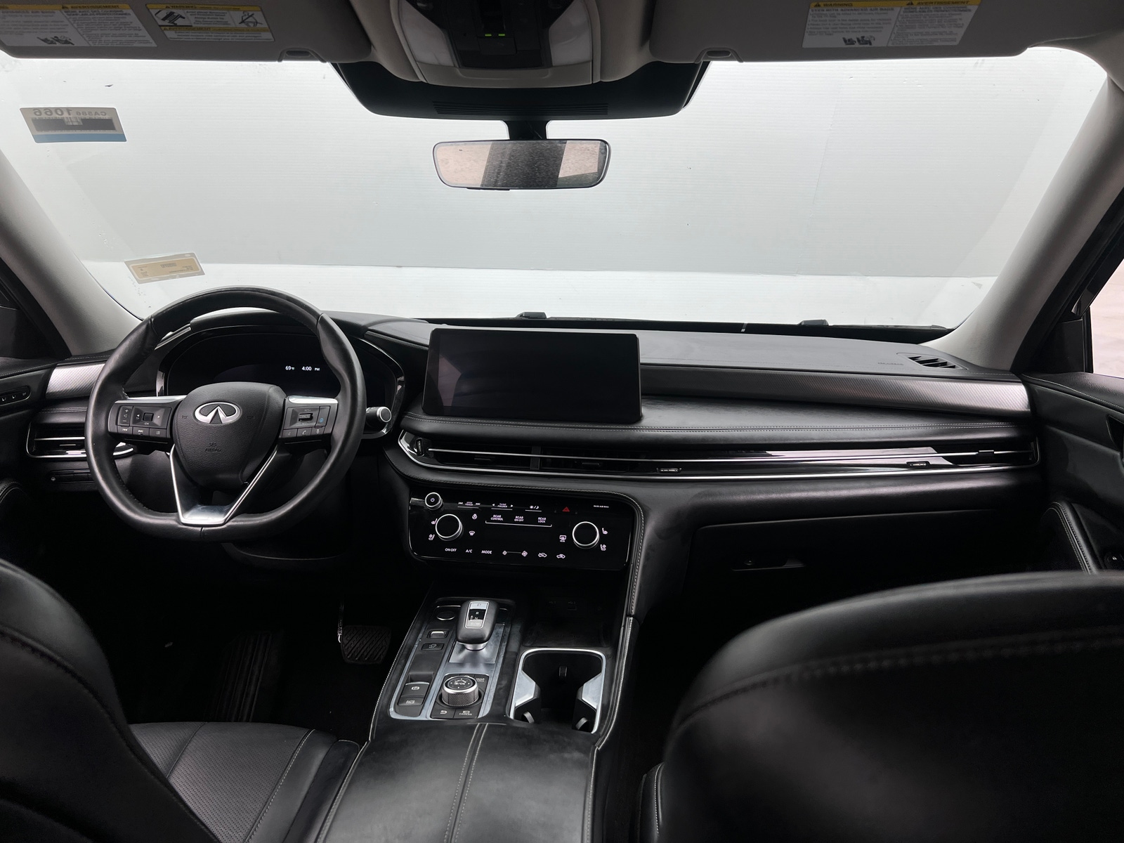Thumbnail: 2023 INFINITI QX60 - 2