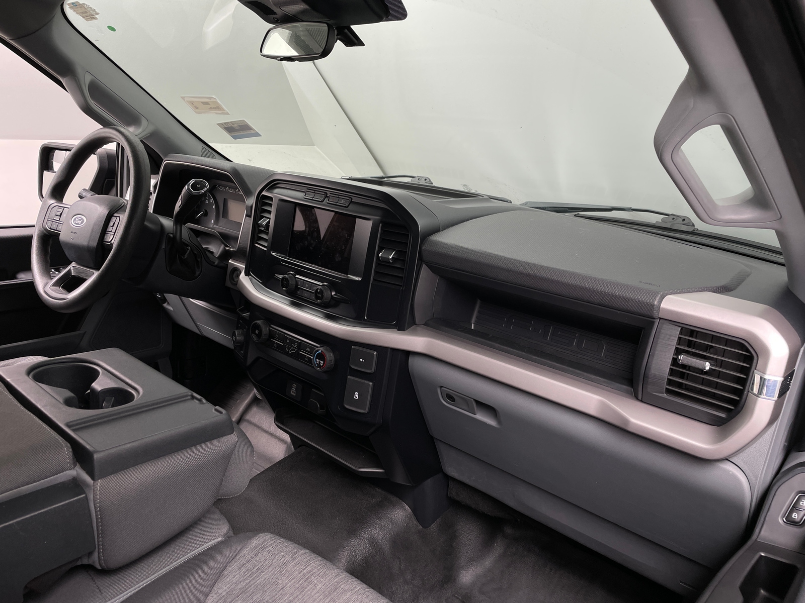 Thumbnail: 2023 Ford Econoline - 3