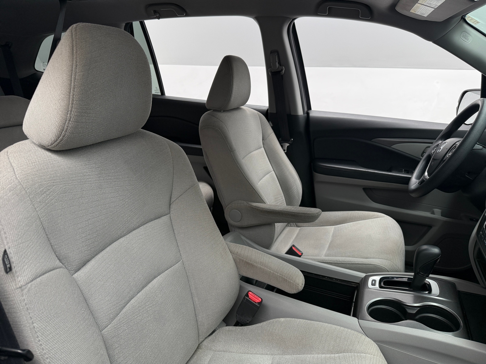Thumbnail: 2017 Honda Pilot - 2
