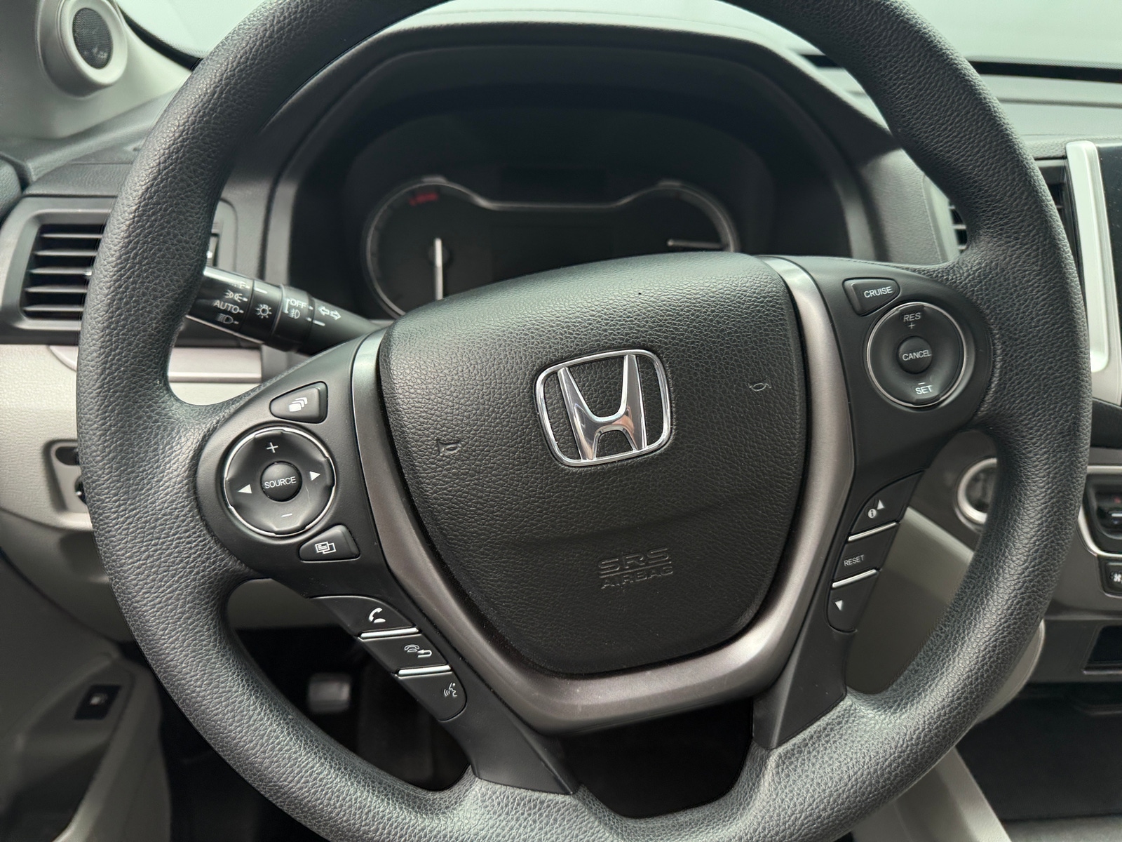 Thumbnail: 2017 Honda Pilot - 5