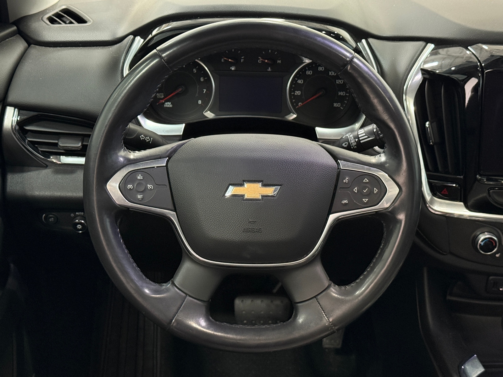 Thumbnail: 2018 Chevrolet Traverse - 4
