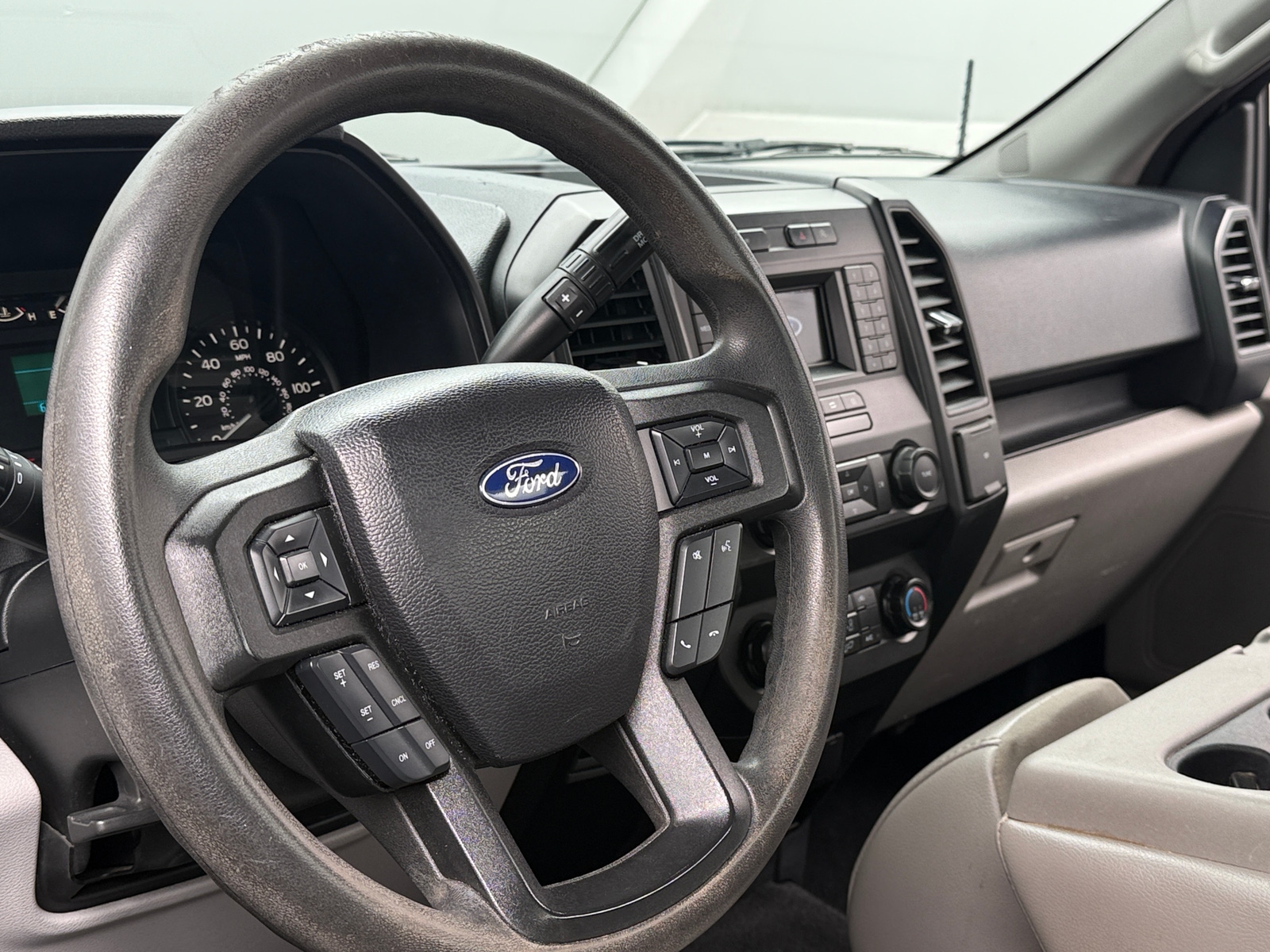 Thumbnail: 2019 Ford Econoline - 5