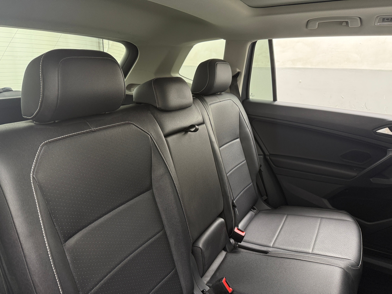 Thumbnail: 2021 Volkswagen Tiguan - 5