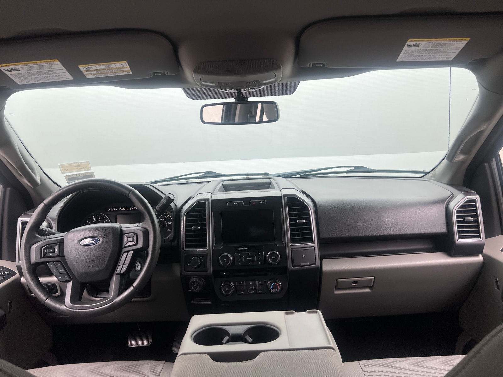 Thumbnail: 2018 Ford Econoline - 3