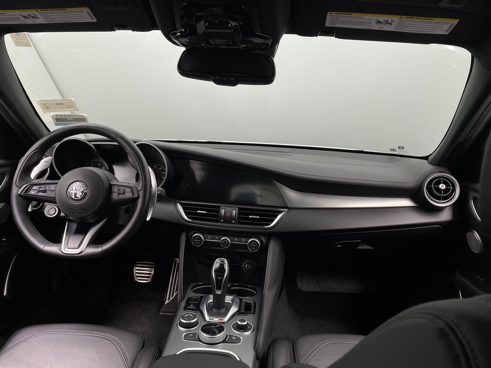 Thumbnail: 2023 Alfa Romeo Giulia - 2