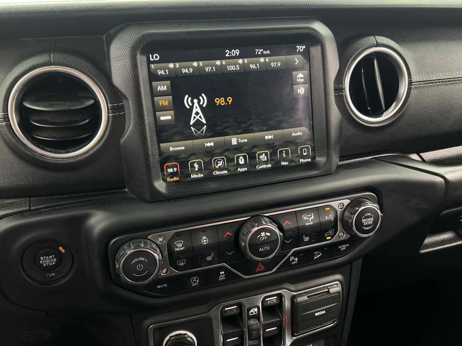 Thumbnail: 2018 Jeep Wrangler - 3
