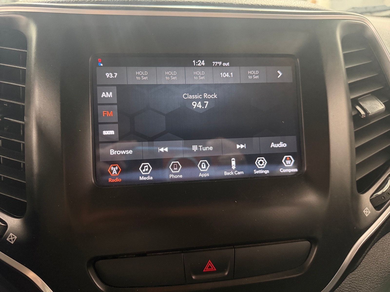Thumbnail: 2020 Jeep Cherokee - 4