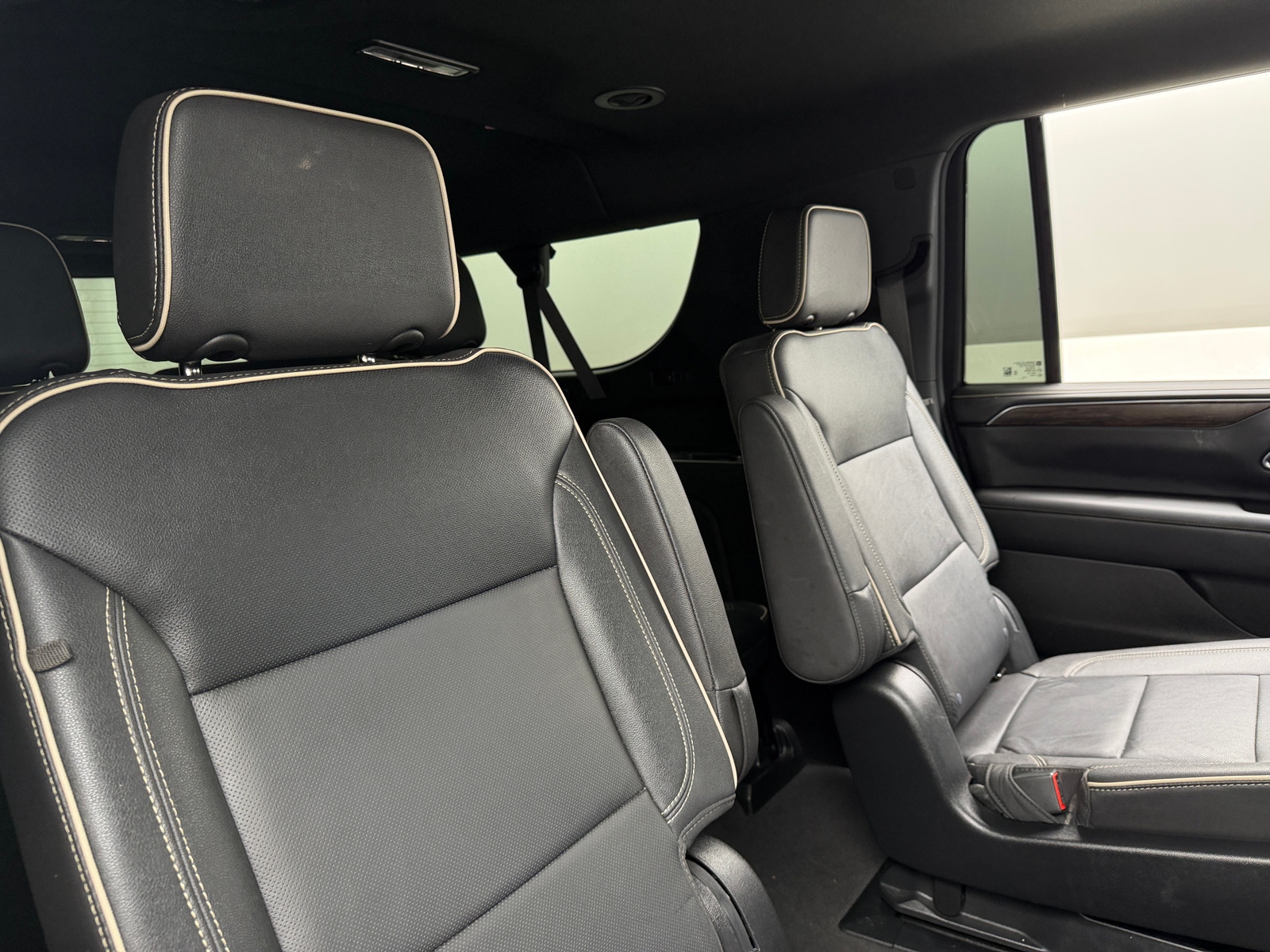 Thumbnail: 2023 Chevrolet Suburban - 5