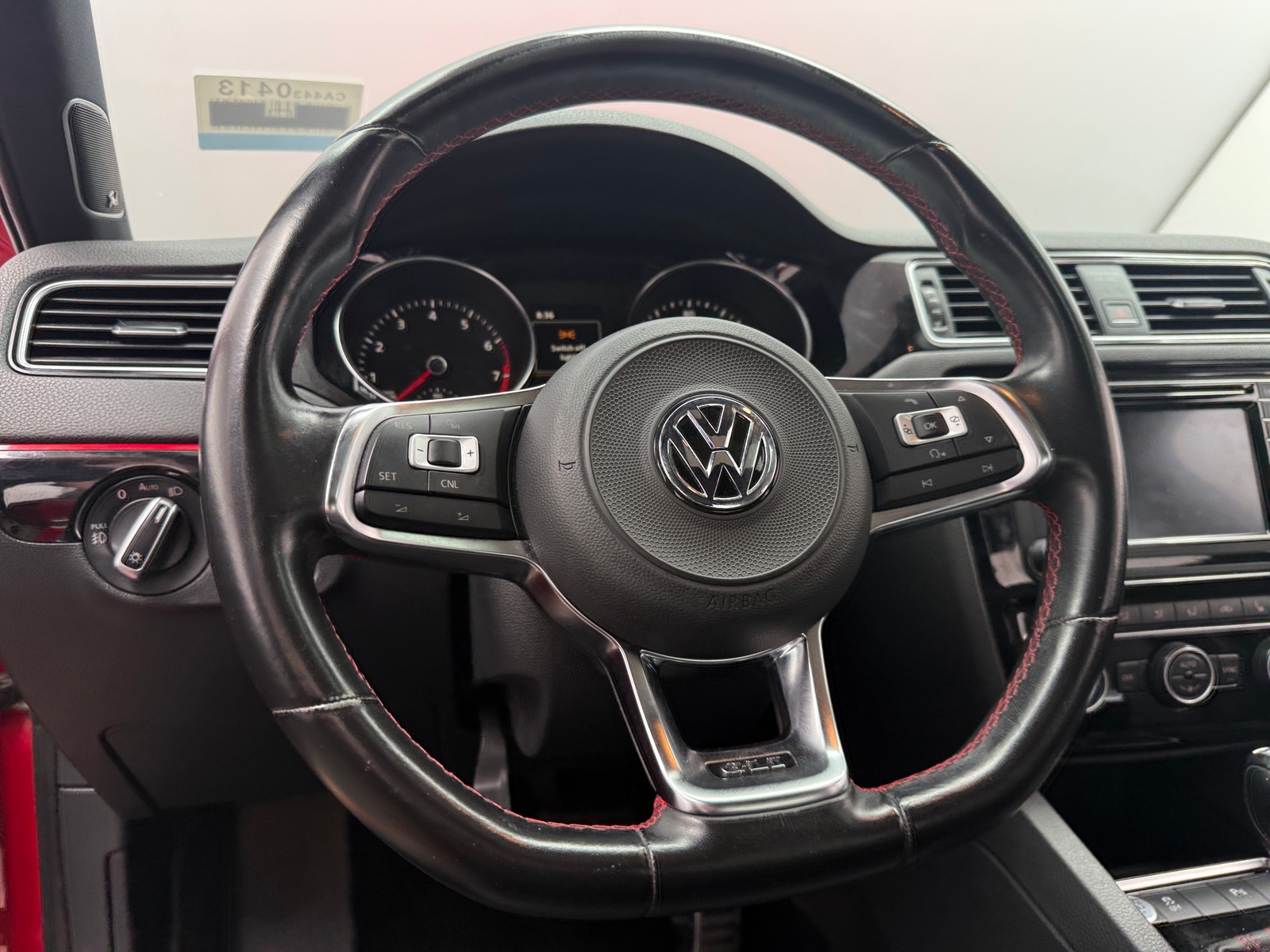 Thumbnail: 2017 Volkswagen Jetta - 4