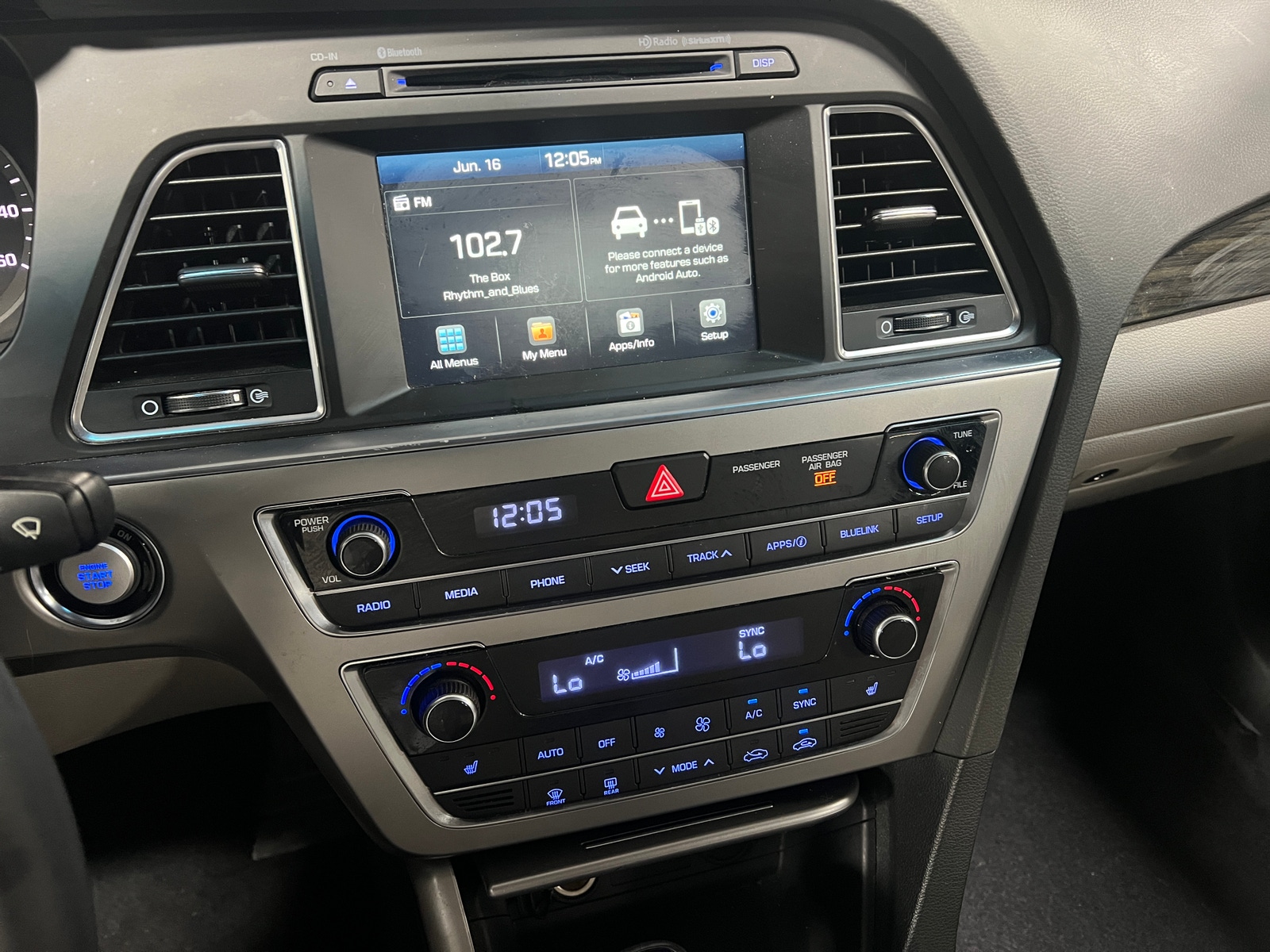 Thumbnail: 2016 Hyundai Sonata - 3