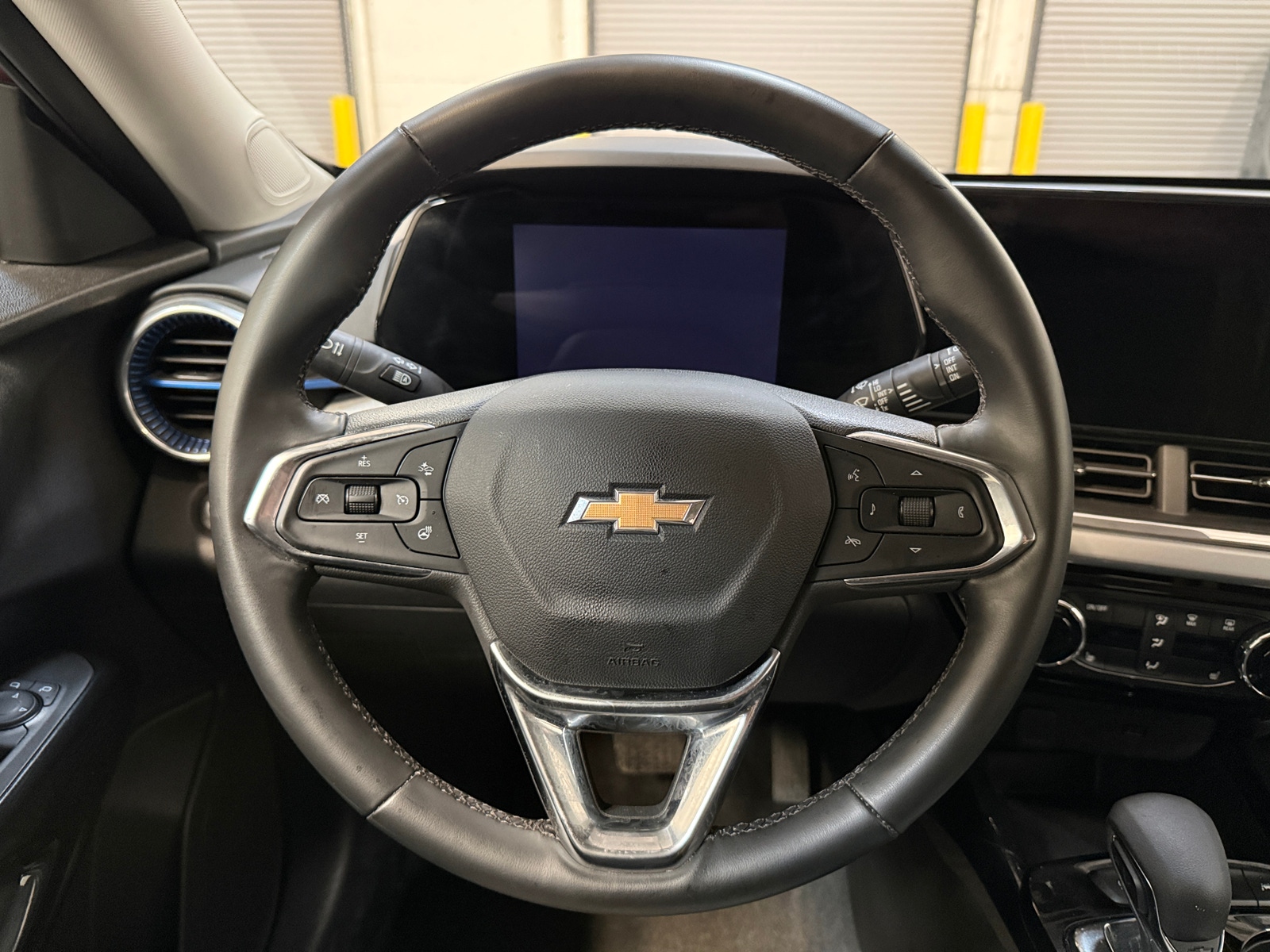 Thumbnail: 2025 Chevrolet Trax - 5