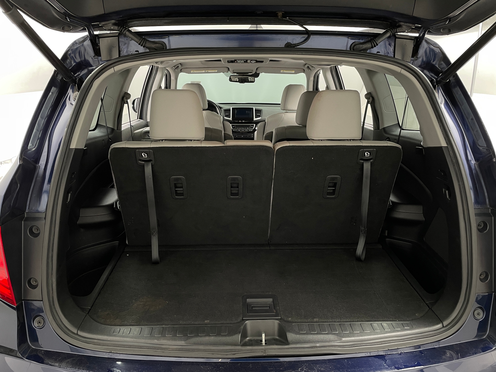 Thumbnail: 2017 Honda Pilot - 6