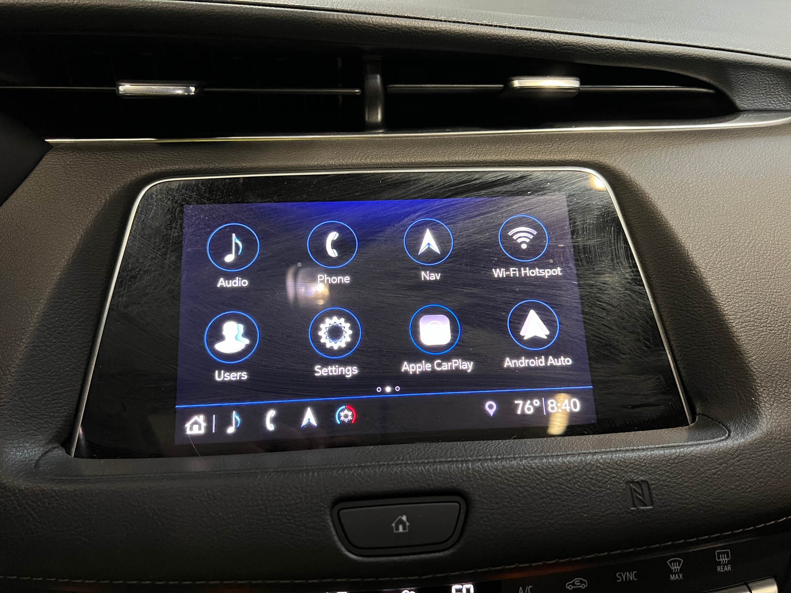 Thumbnail: 2019 Cadillac XT4 - 3