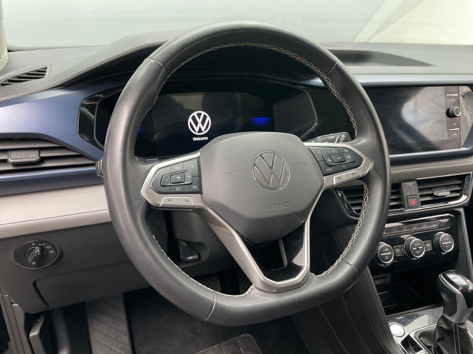 Thumbnail: 2024 Volkswagen Taos - 4