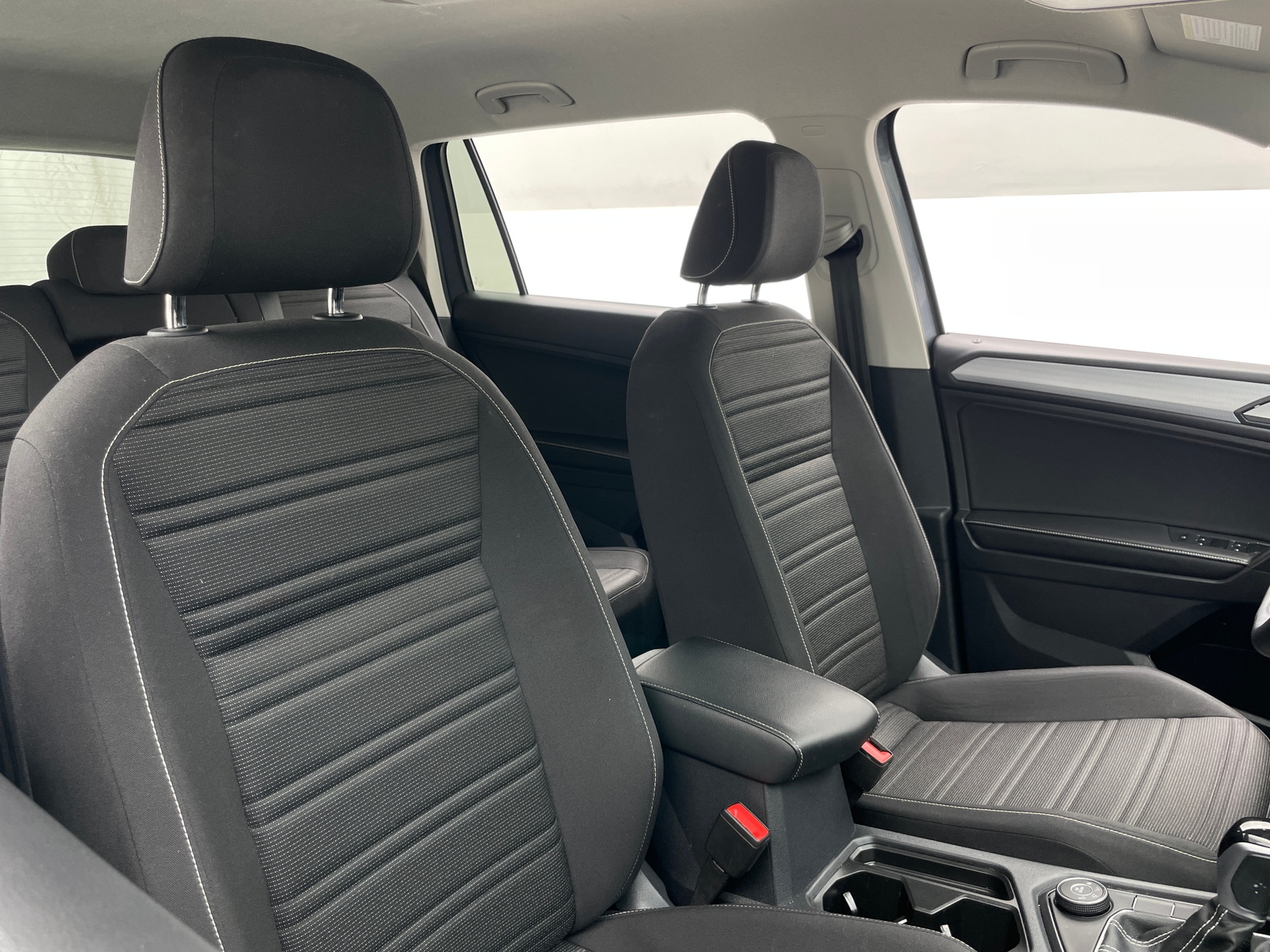 Thumbnail: 2024 Volkswagen Tiguan - 2