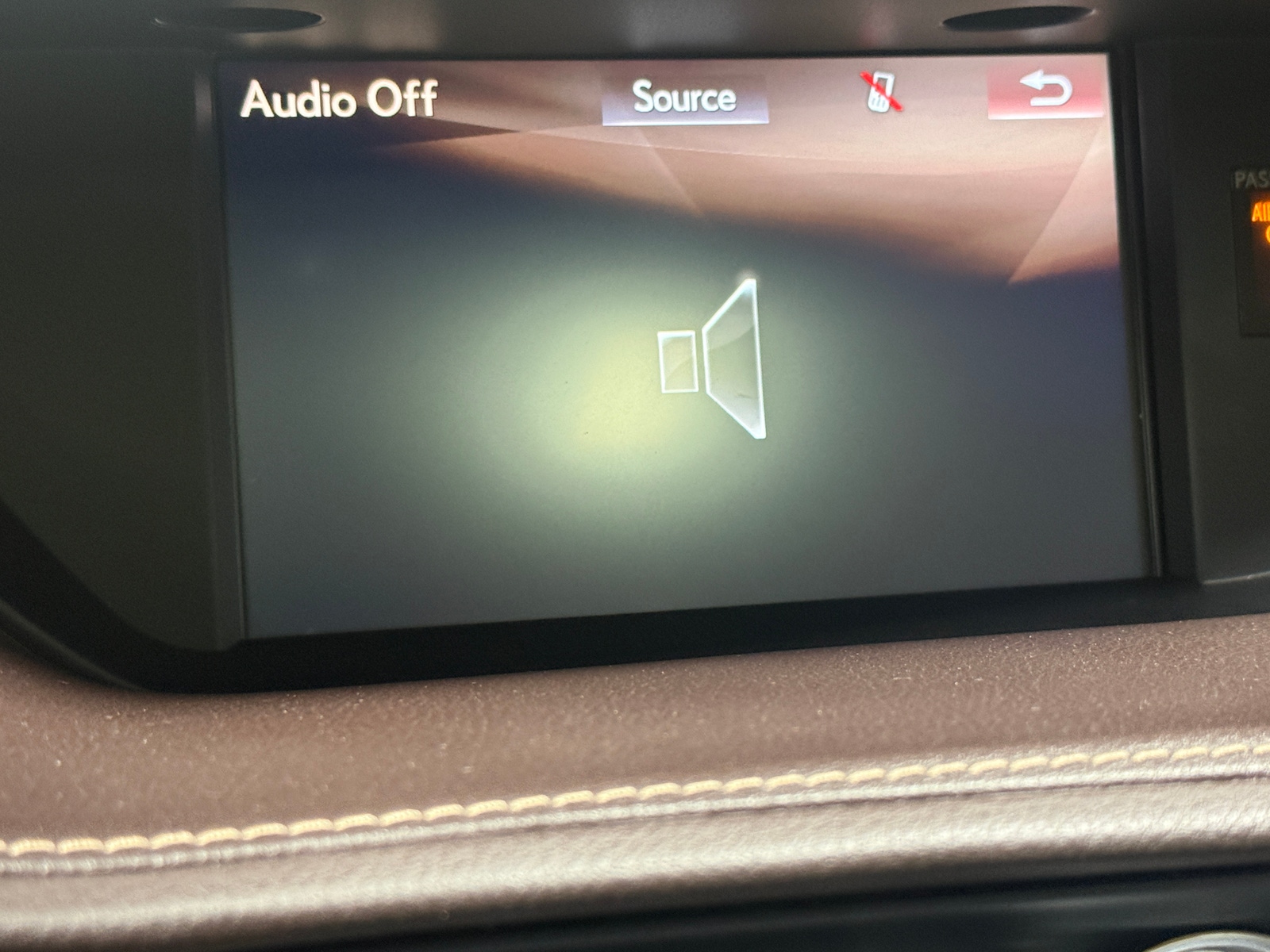 Thumbnail: 2018 Lexus ES - 3