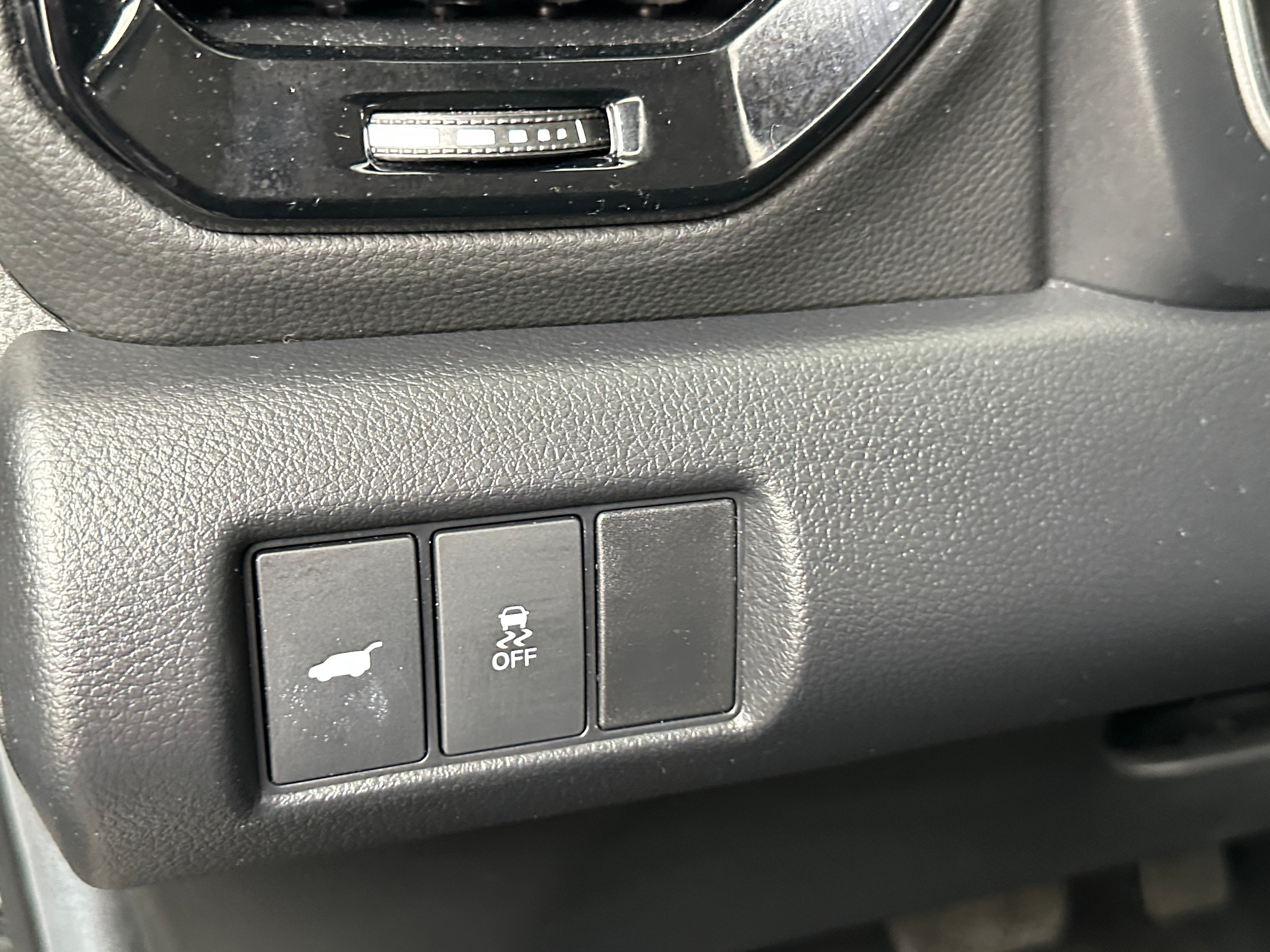 2025 Honda Pilot EX-L - Photo 11