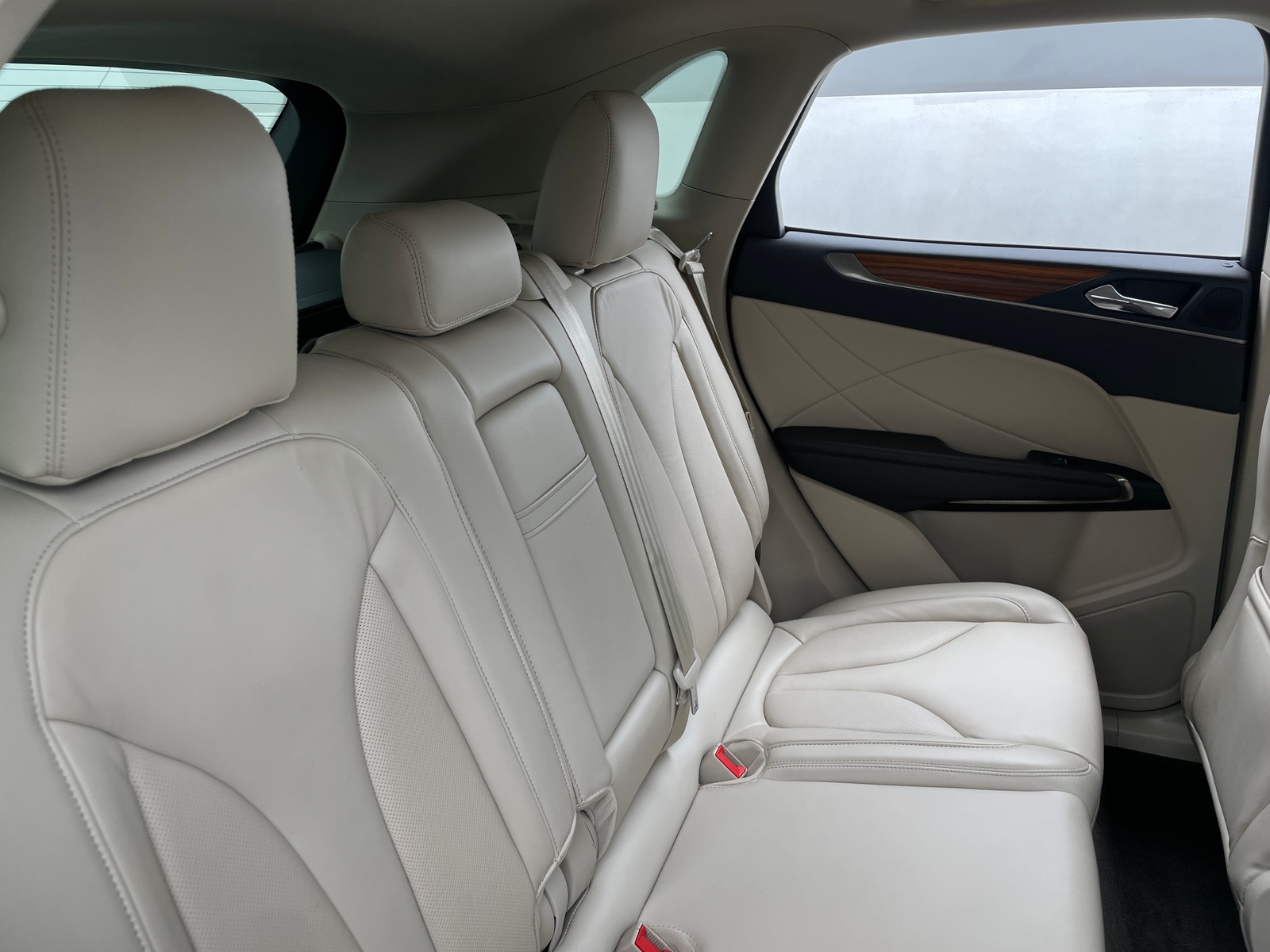 Thumbnail: 2017 Lincoln MKC - 5