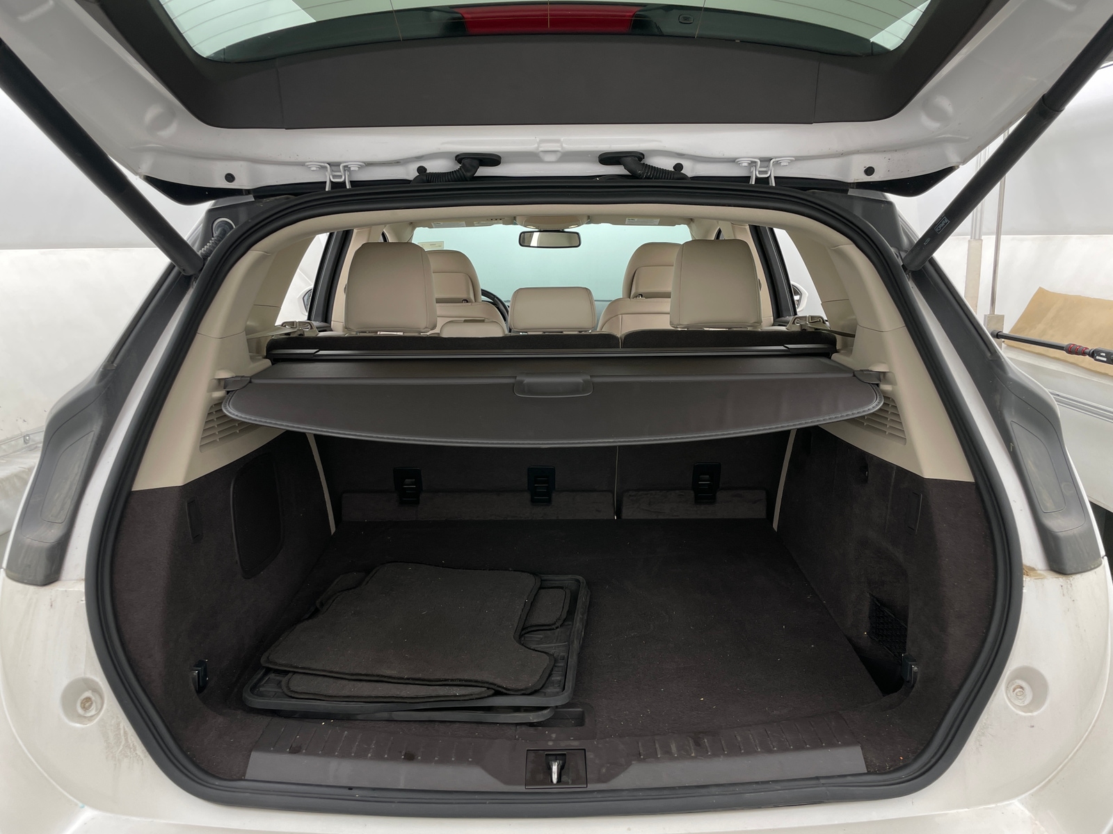 Thumbnail: 2017 Lincoln MKC - 6