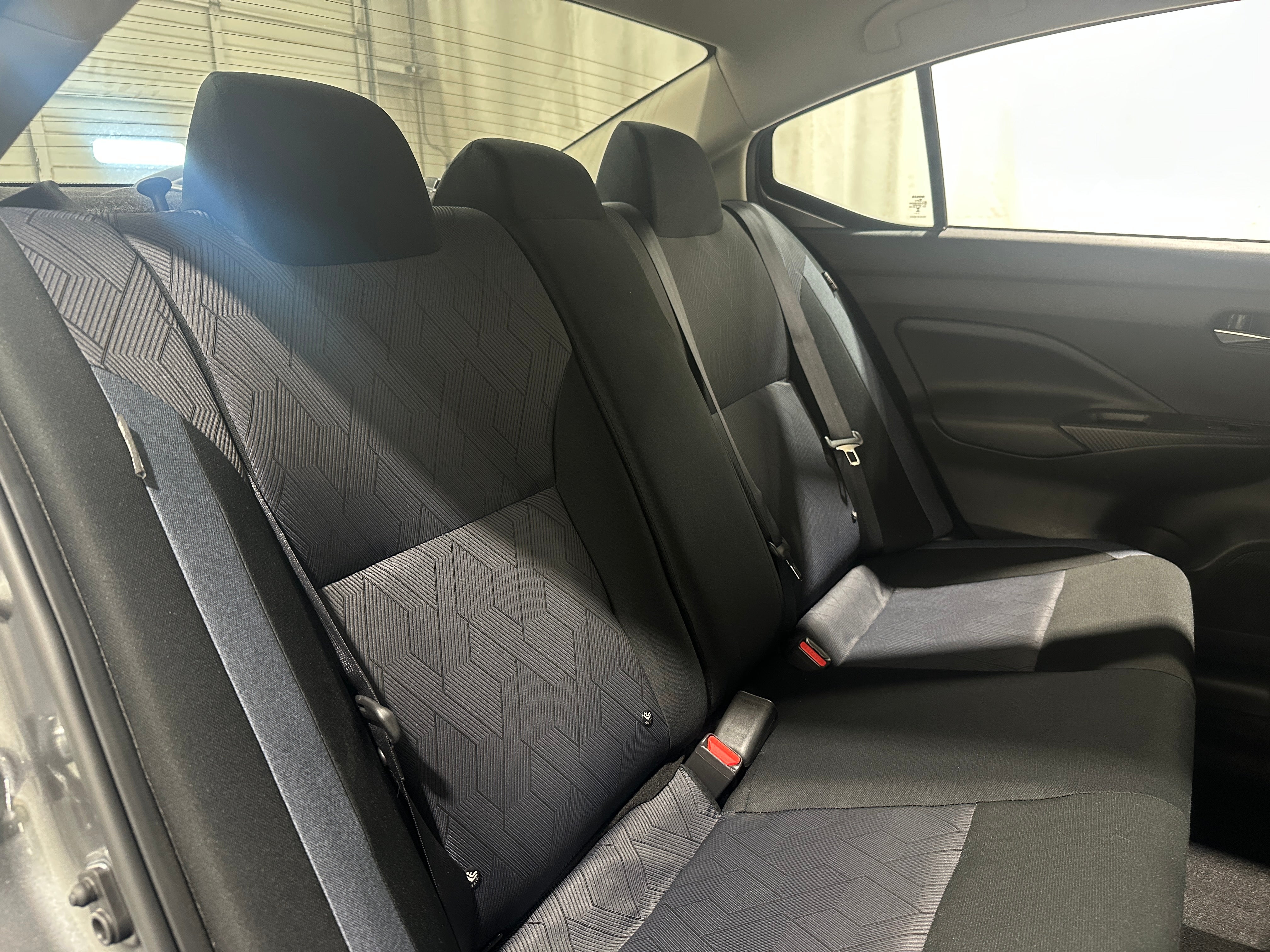2025 Nissan Versa Sedan SV - Photo 4