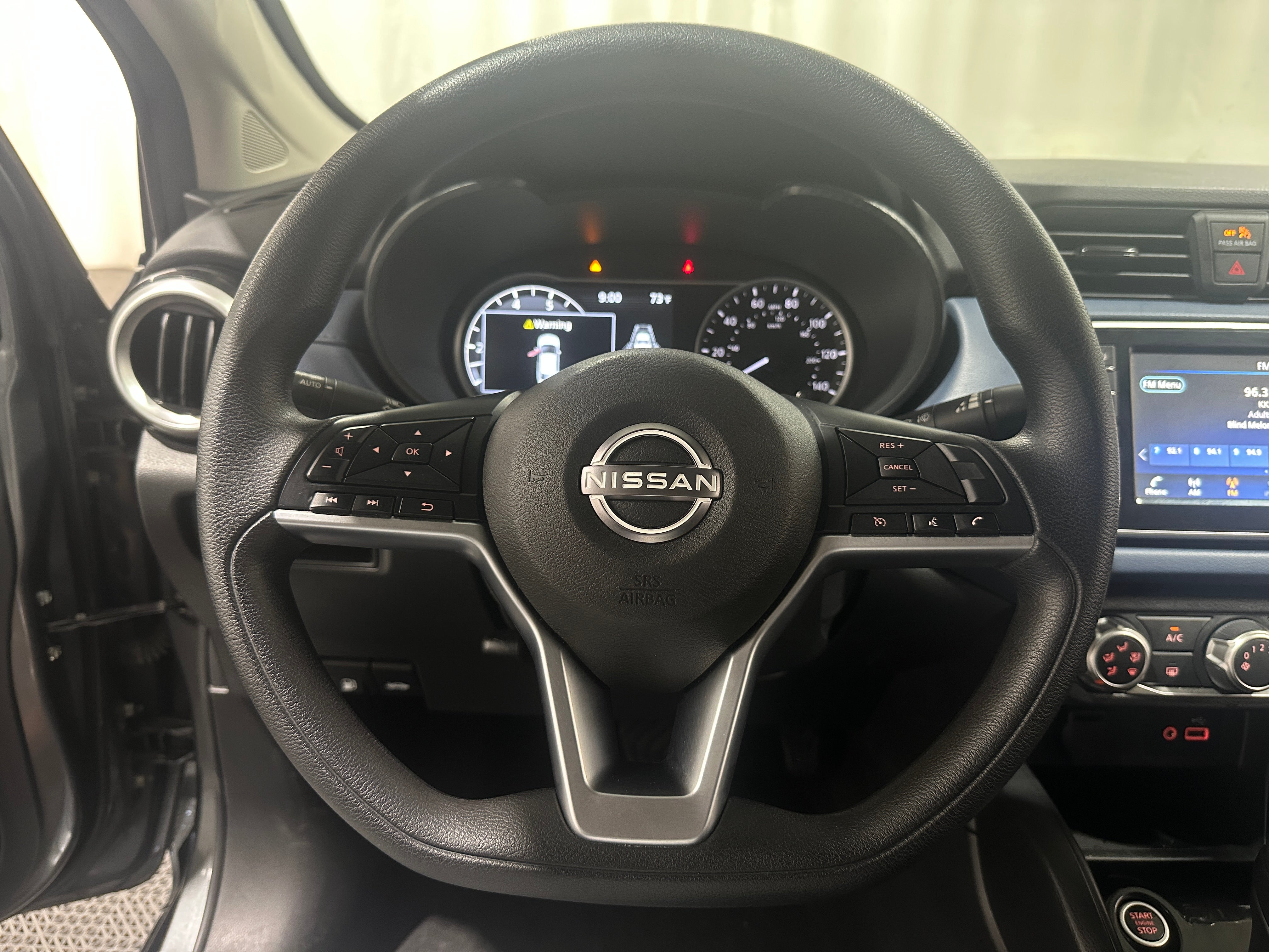 2025 Nissan Versa Sedan SV - Photo 7