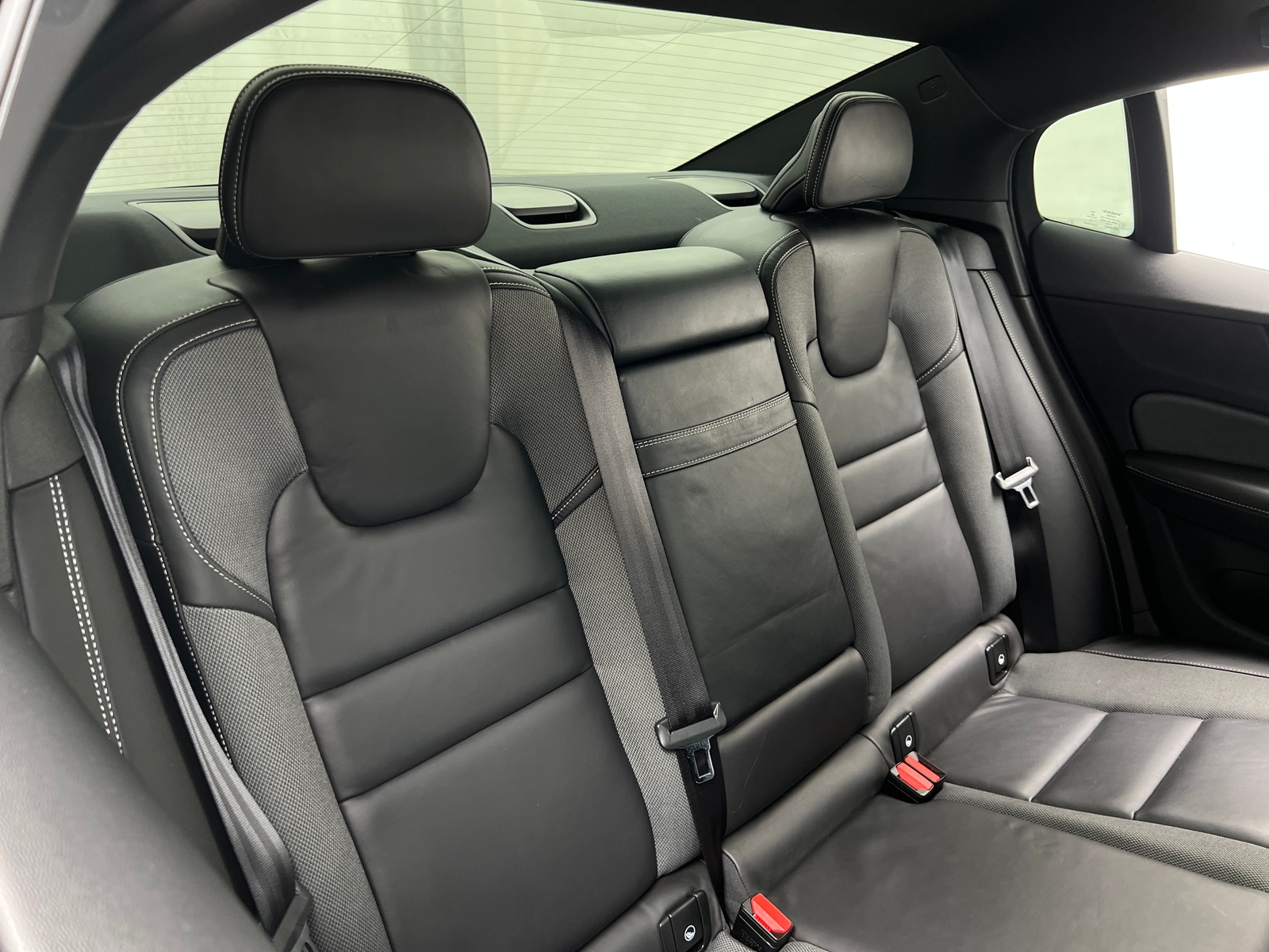 Thumbnail: 2019 Volvo S60 - 5