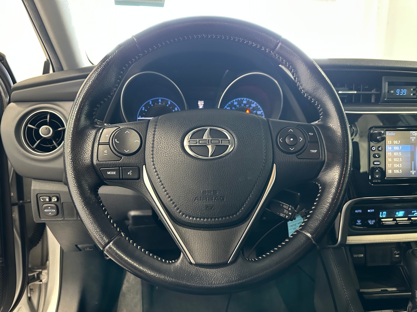Thumbnail: 2016 Scion iM - 5