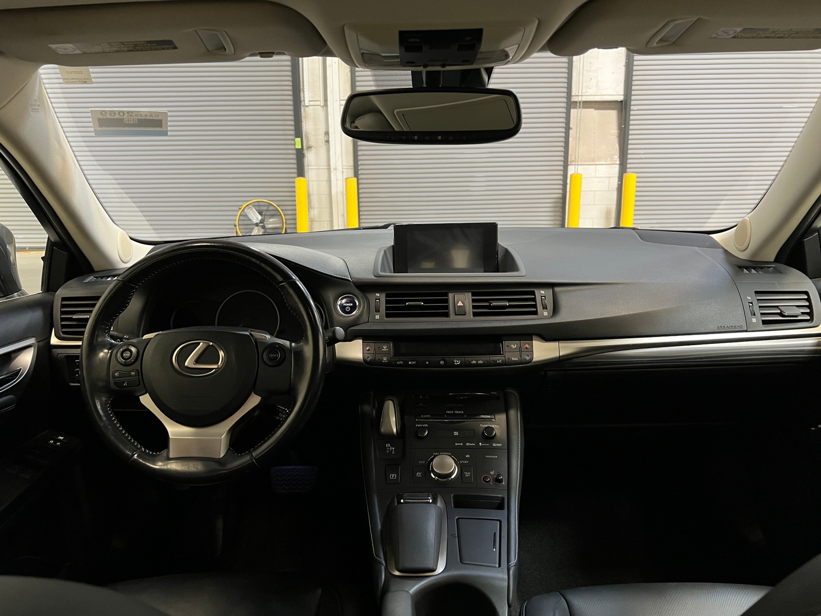 Thumbnail: 2017 Lexus CT - 2