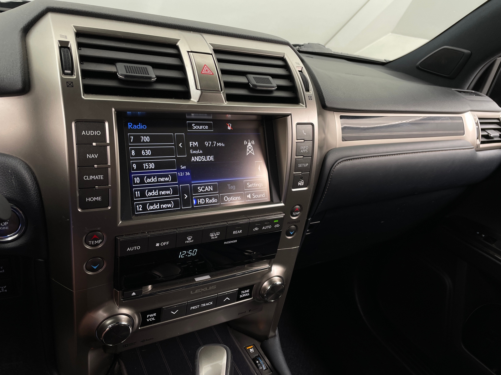 Thumbnail: 2020 Lexus GX - 3