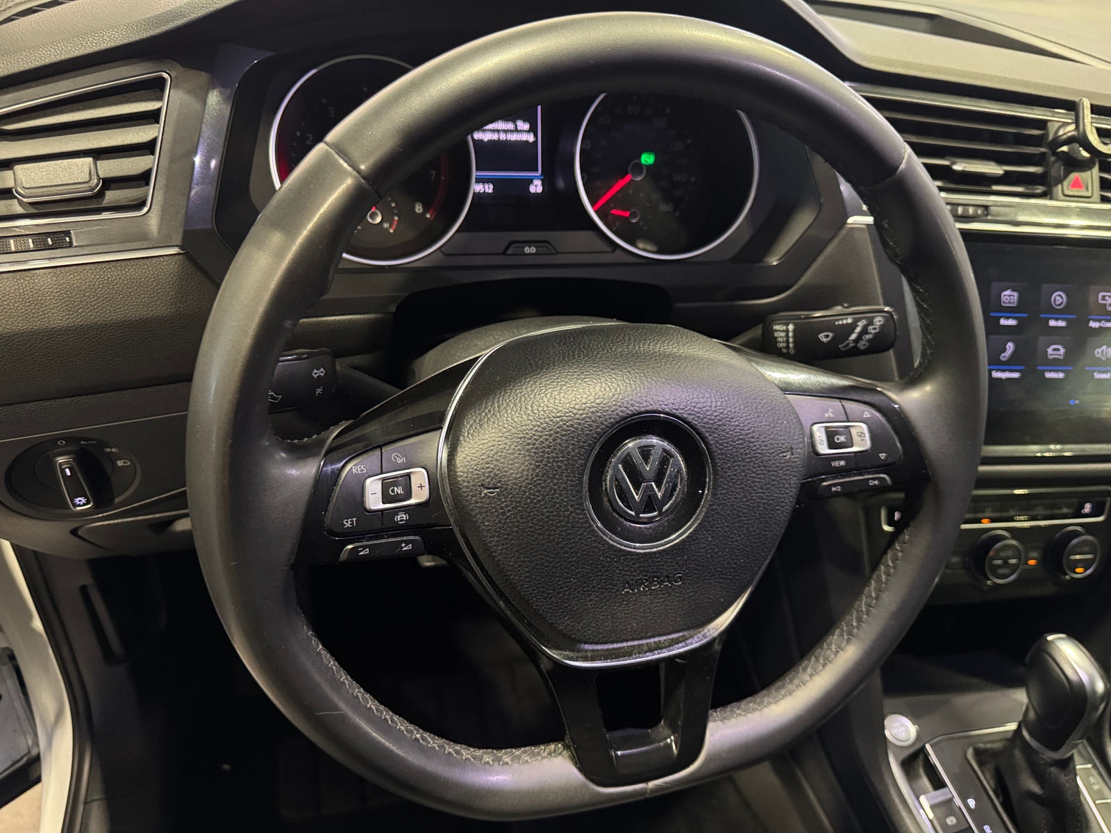 Thumbnail: 2020 Volkswagen Tiguan - 4