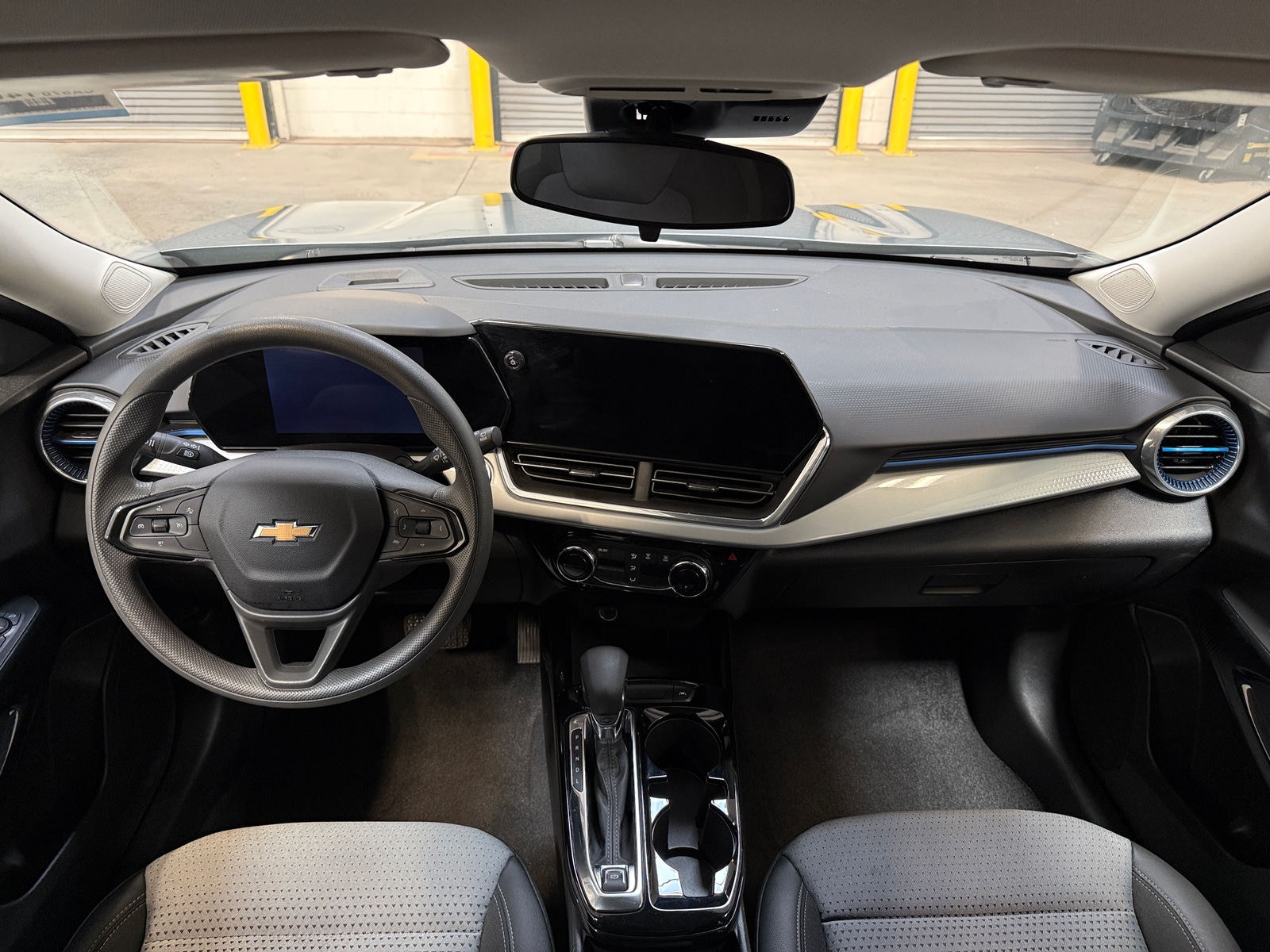 Thumbnail: 2025 Chevrolet Trax - 3