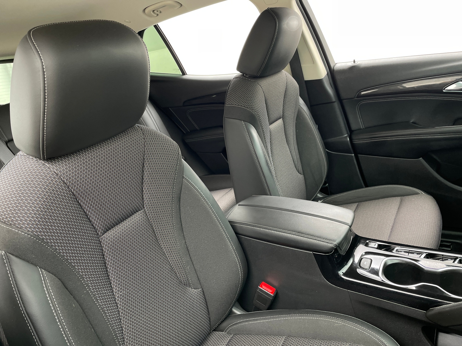 Thumbnail: 2022 Buick Envision - 2