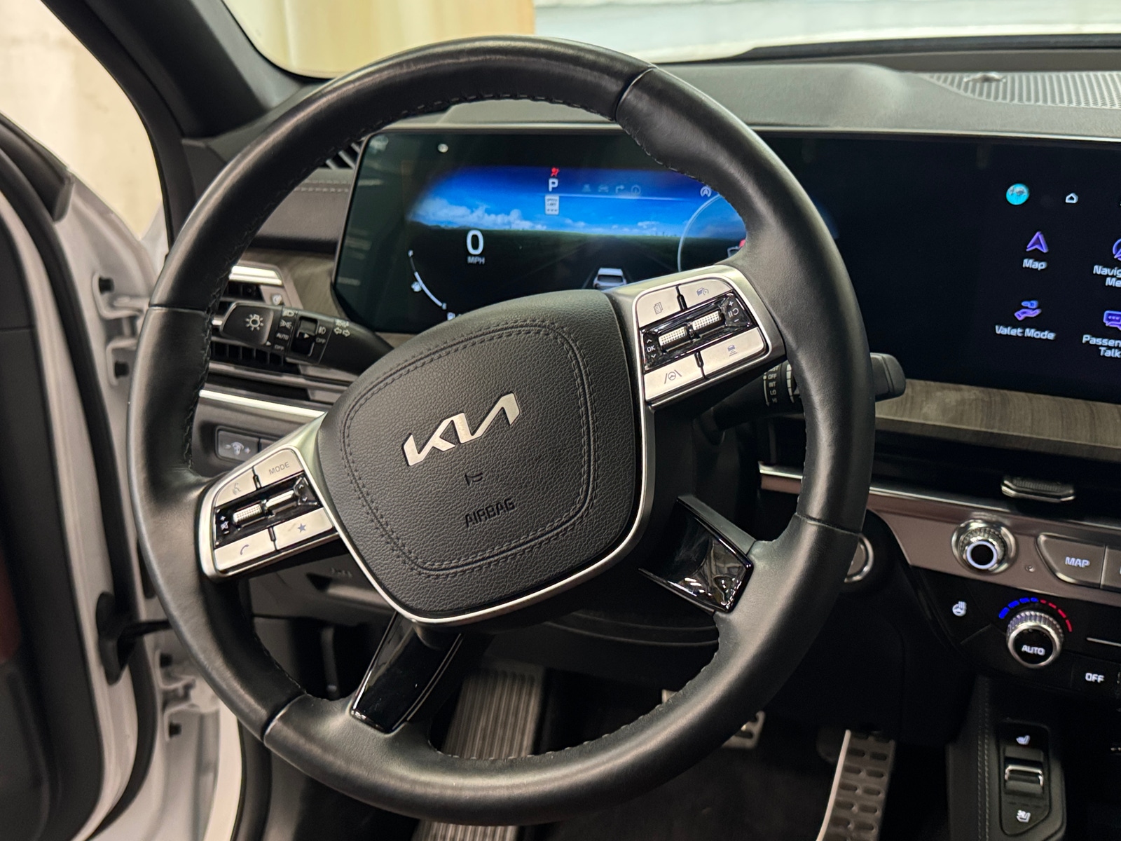 Thumbnail: 2024 Kia Telluride - 4