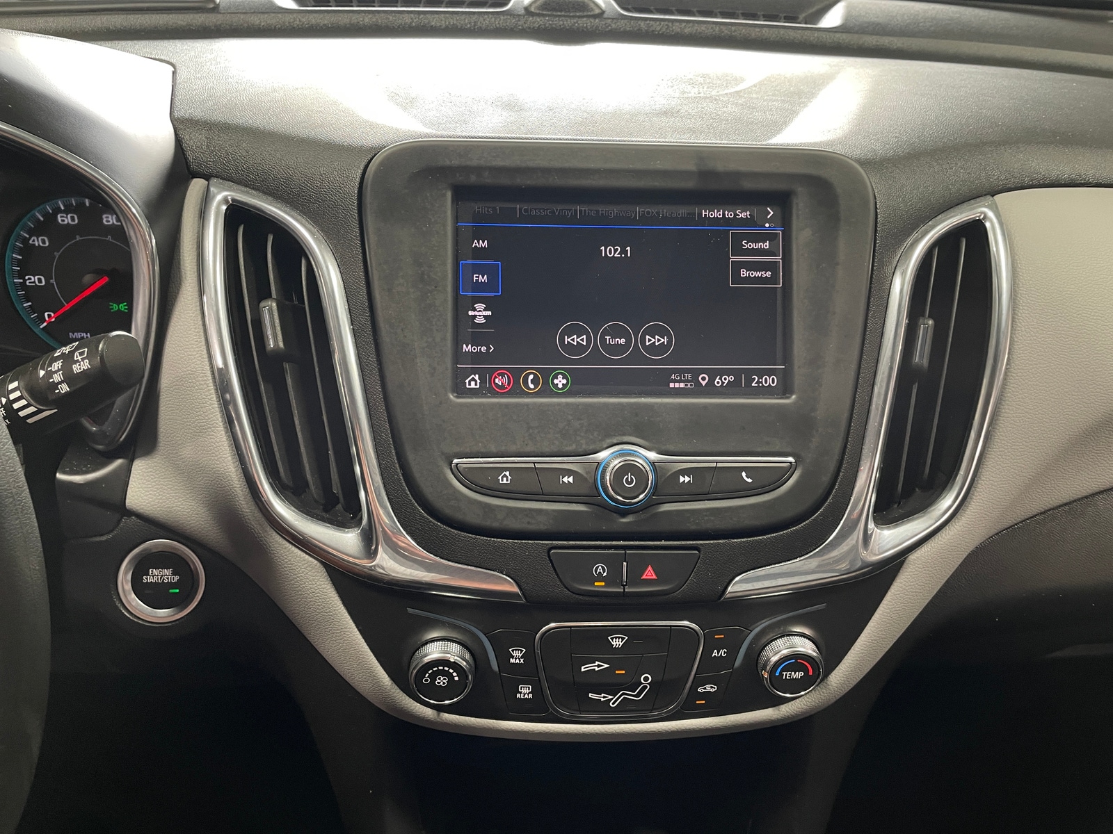 Thumbnail: 2024 Chevrolet Equinox - 4
