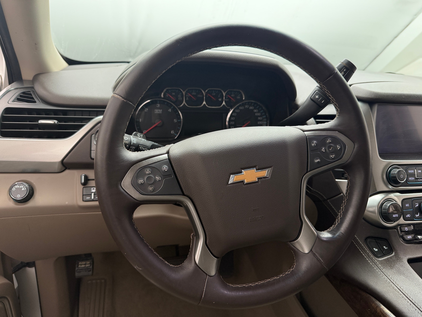 Thumbnail: 2019 Chevrolet Suburban - 4