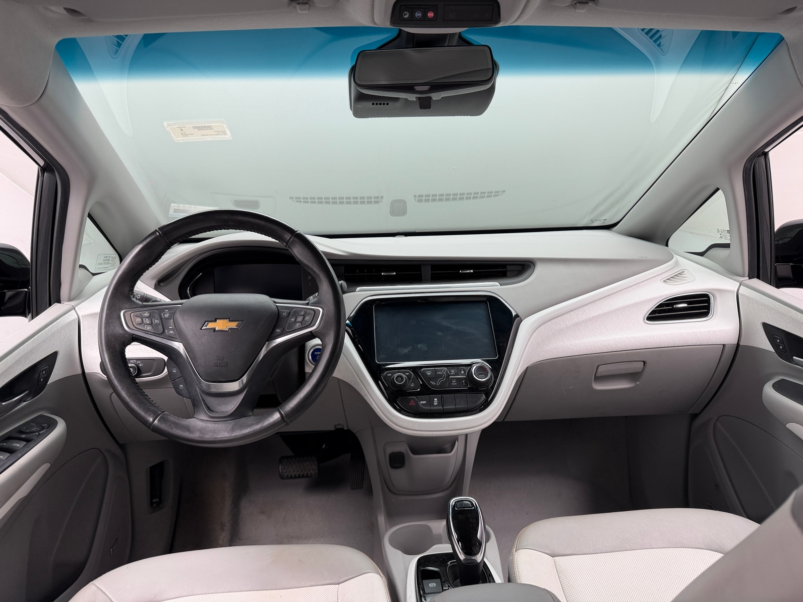 Thumbnail: 2017 Chevrolet Bolt EV - 2