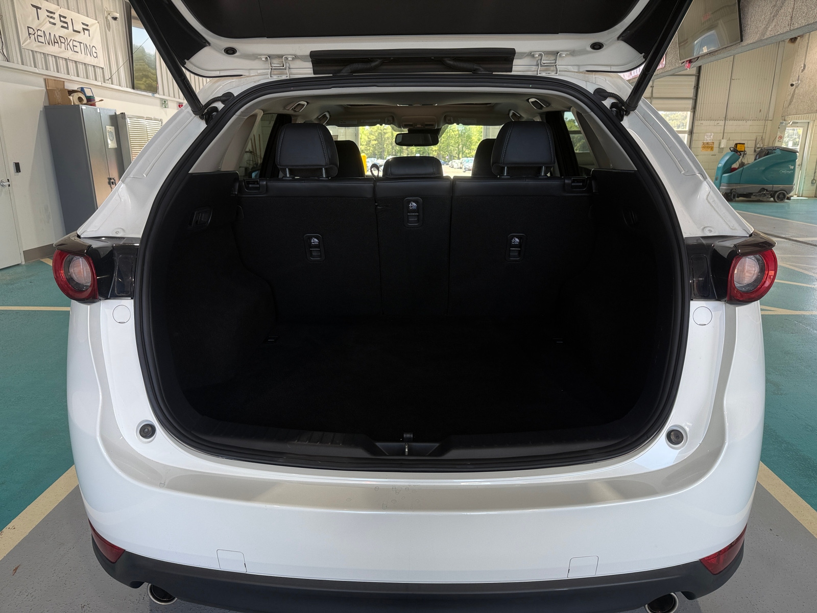 Thumbnail: 2019 Mazda CX-5 - 6