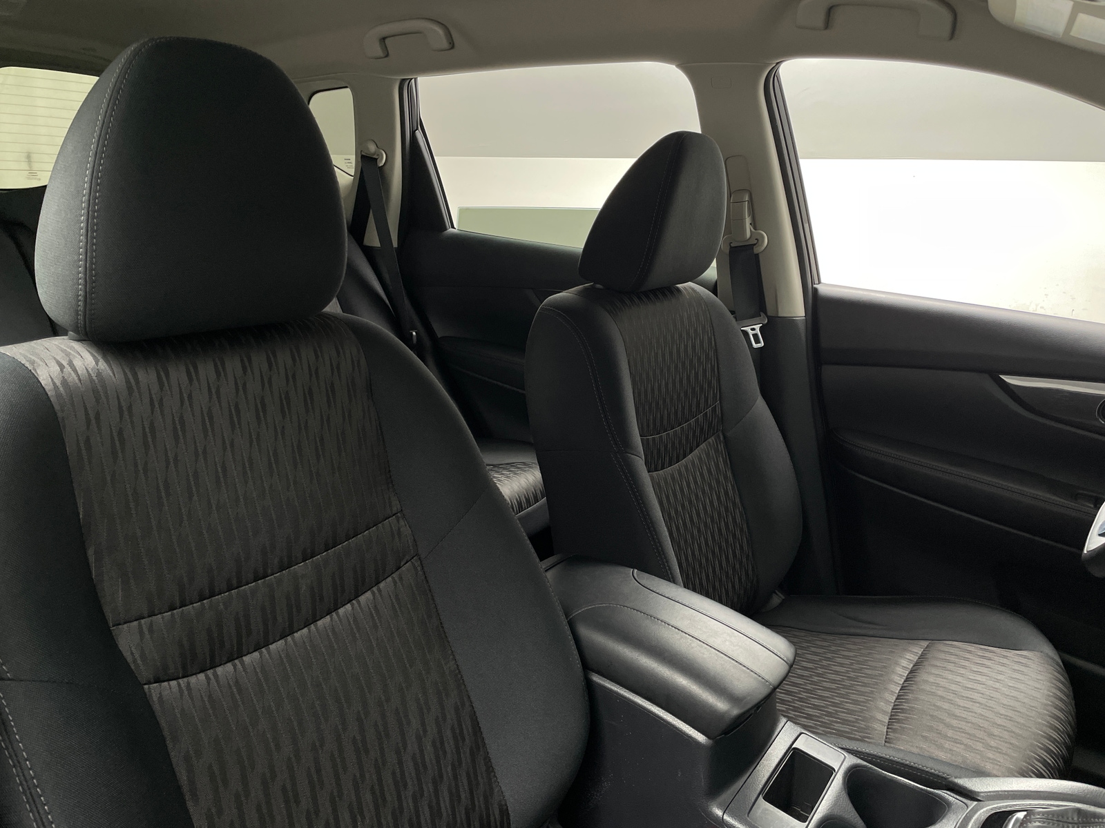 Thumbnail: 2019 Nissan Rogue - 2