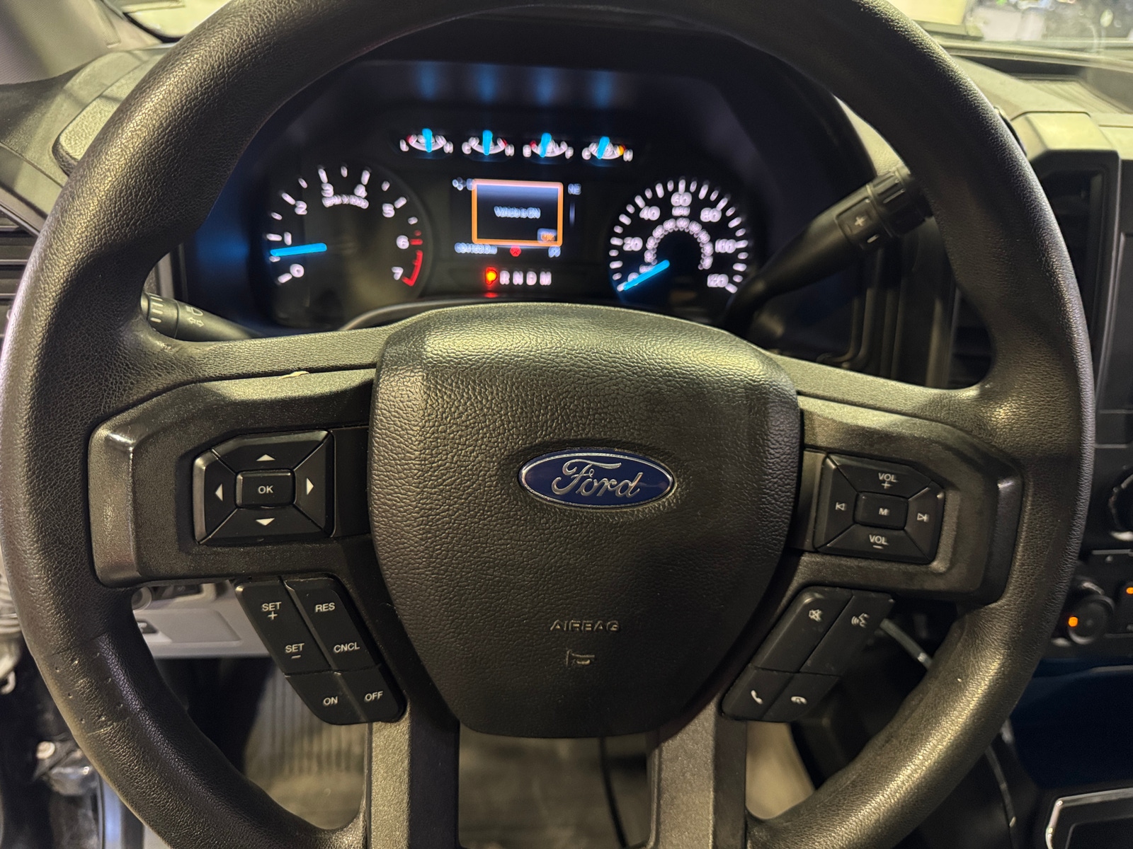 Thumbnail: 2018 Ford Econoline - 5