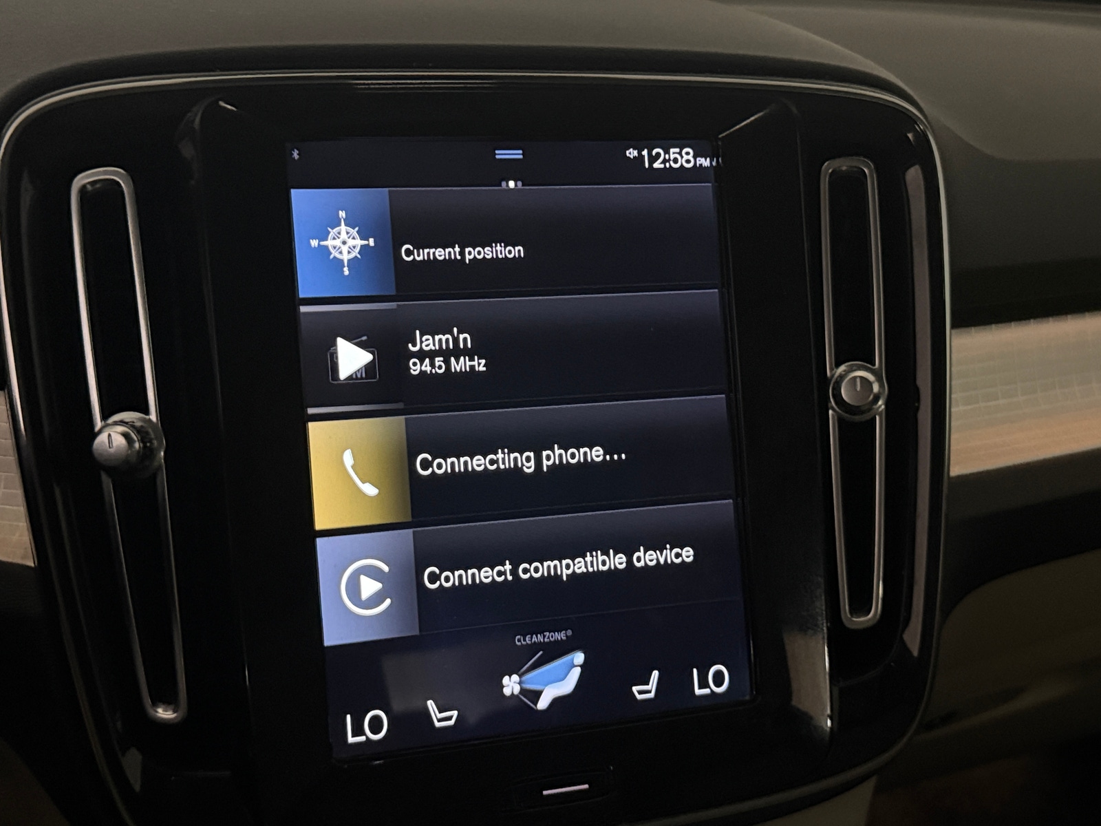 Thumbnail: 2019 Volvo XC40 - 3