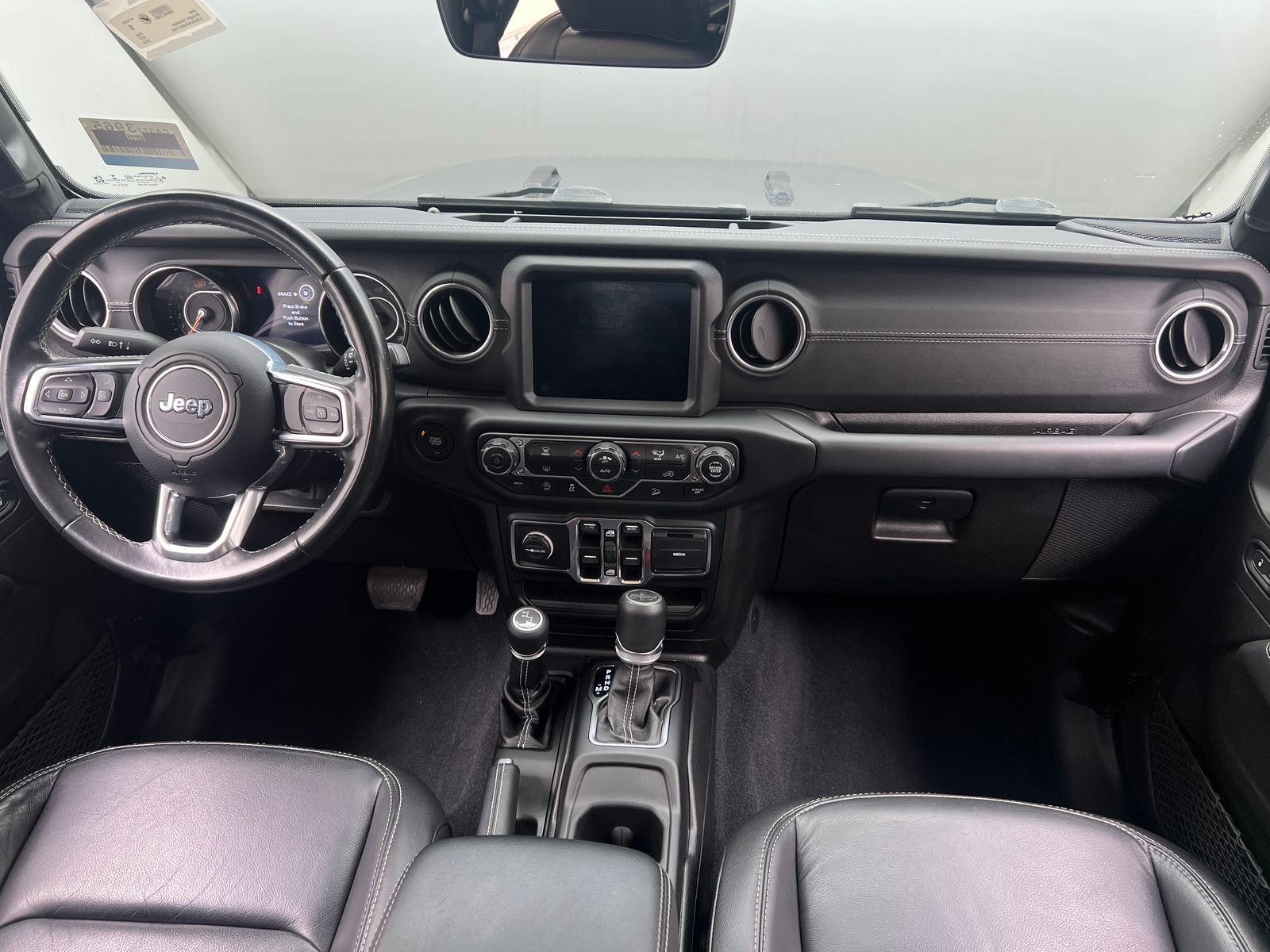 Thumbnail: 2019 Jeep Wrangler - 3