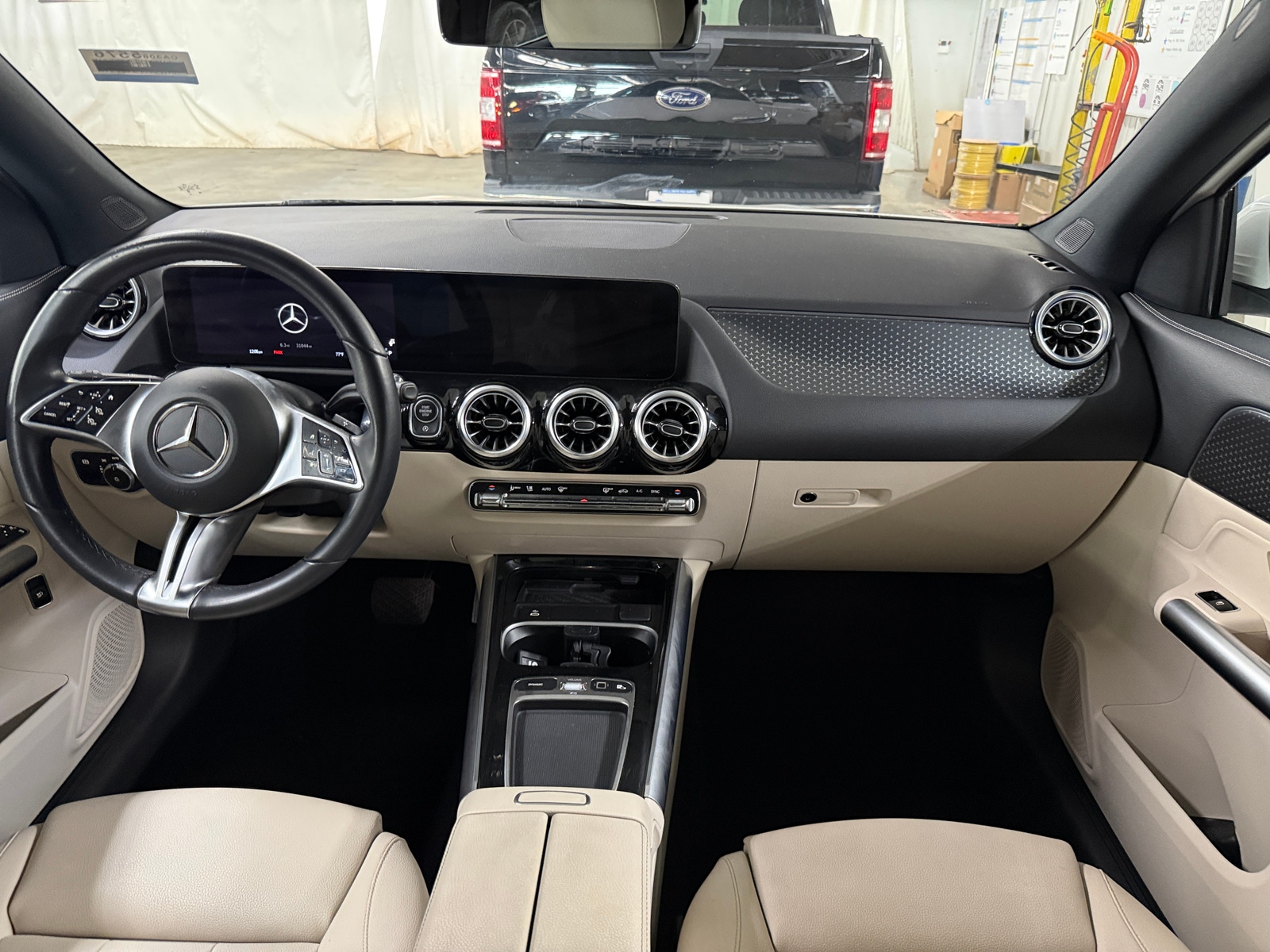 Thumbnail: 2025 Mercedes-Benz GLA - 2