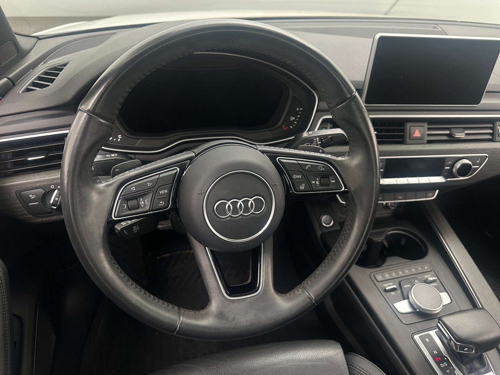 Thumbnail: 2019 Audi A4 - 4